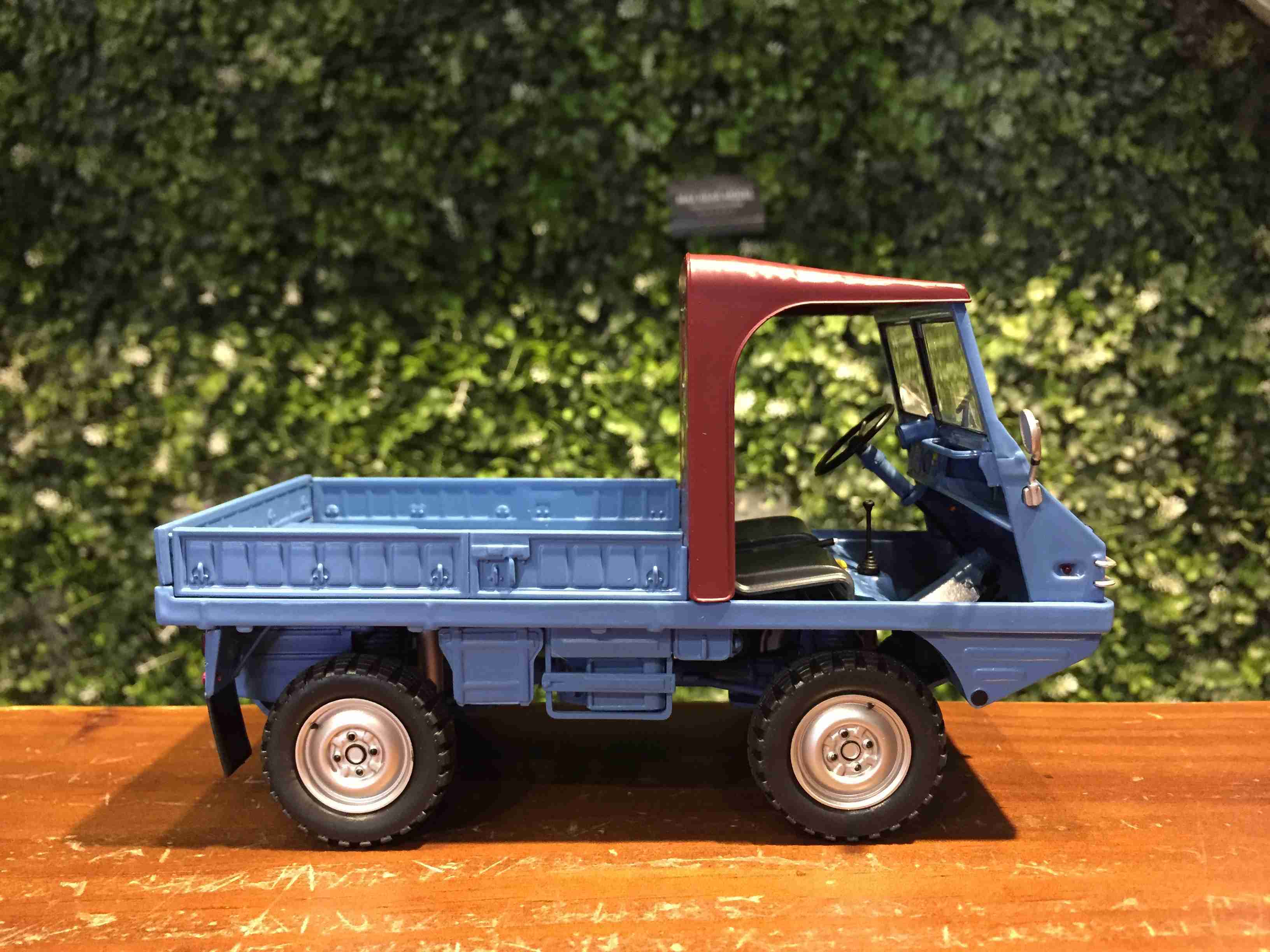 1/18 Schuco Steyr-Puch Haflinger 1959 Blue 450043900【MGM】