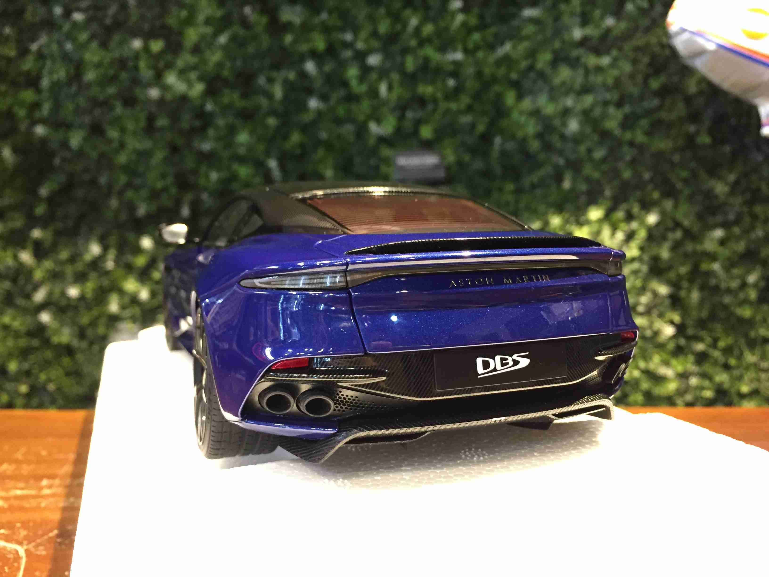 1/18 AUTOart Aston Martin DBS Superleggera Blue 70294【MGM】