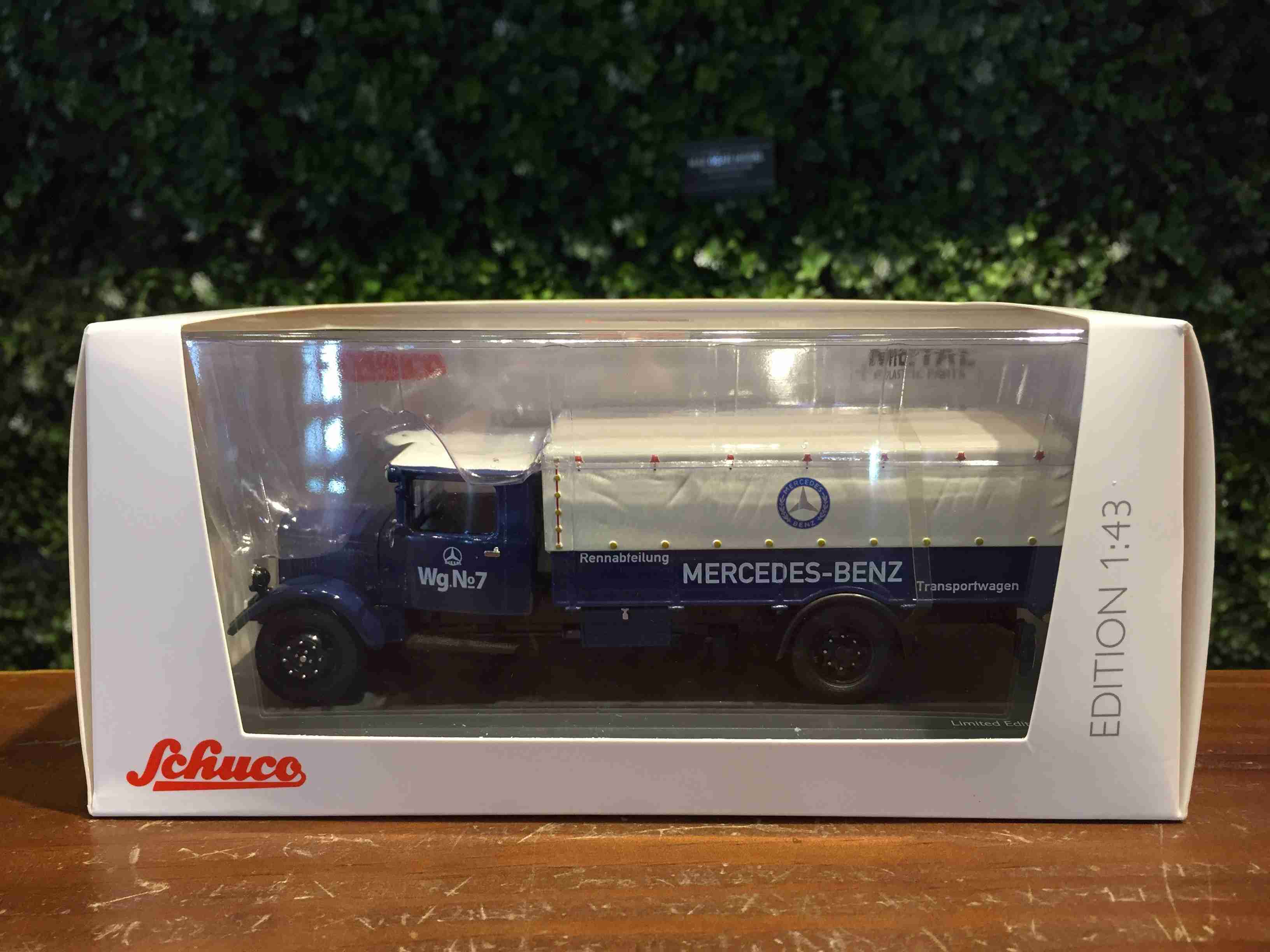 1/43 Schuco Mercedes-Benz LO2750 Truck 450310500【MGM】