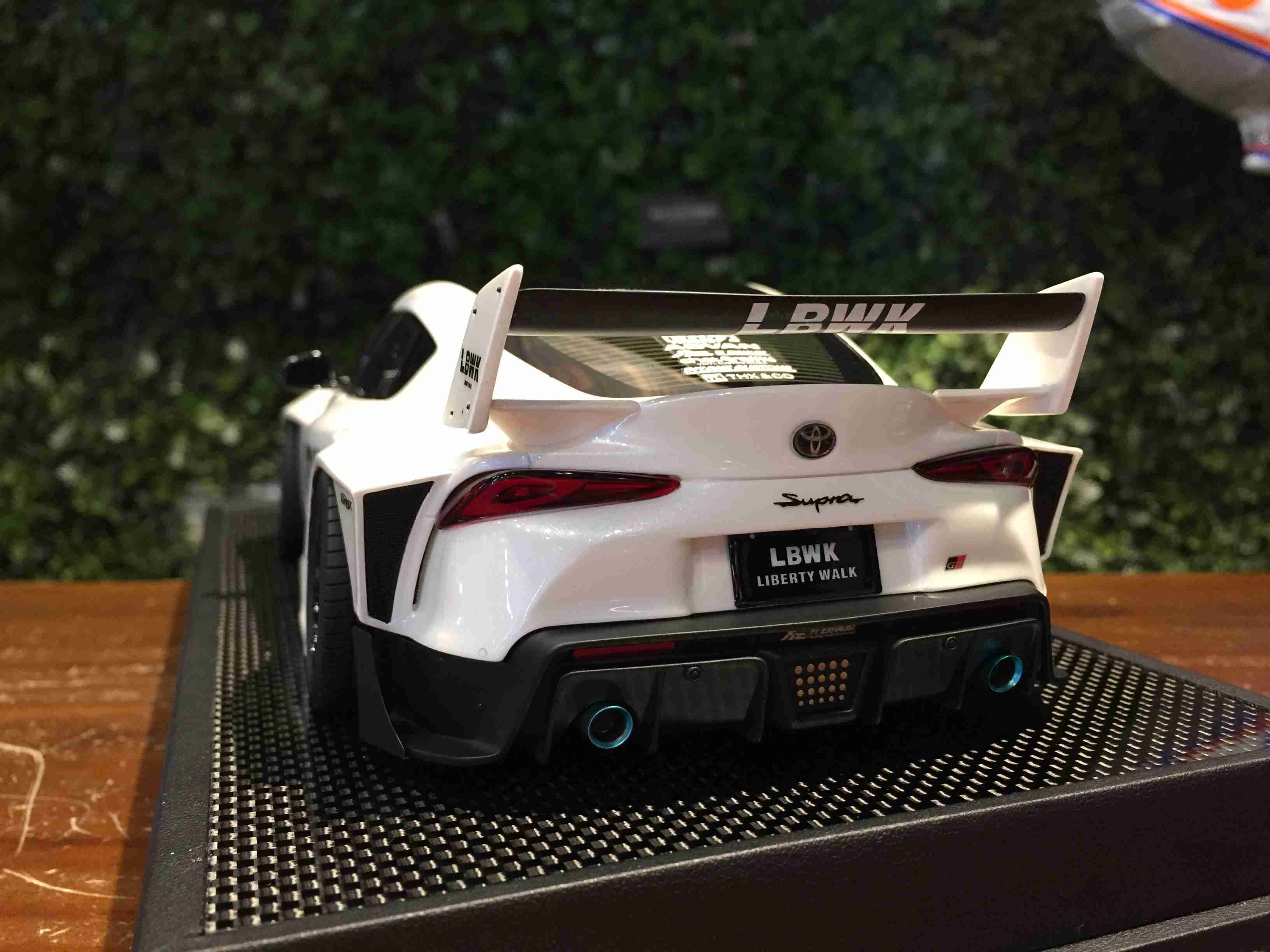 1/18 TP LB-Works Supra A90 Pearl White TP1803PW【MGM】