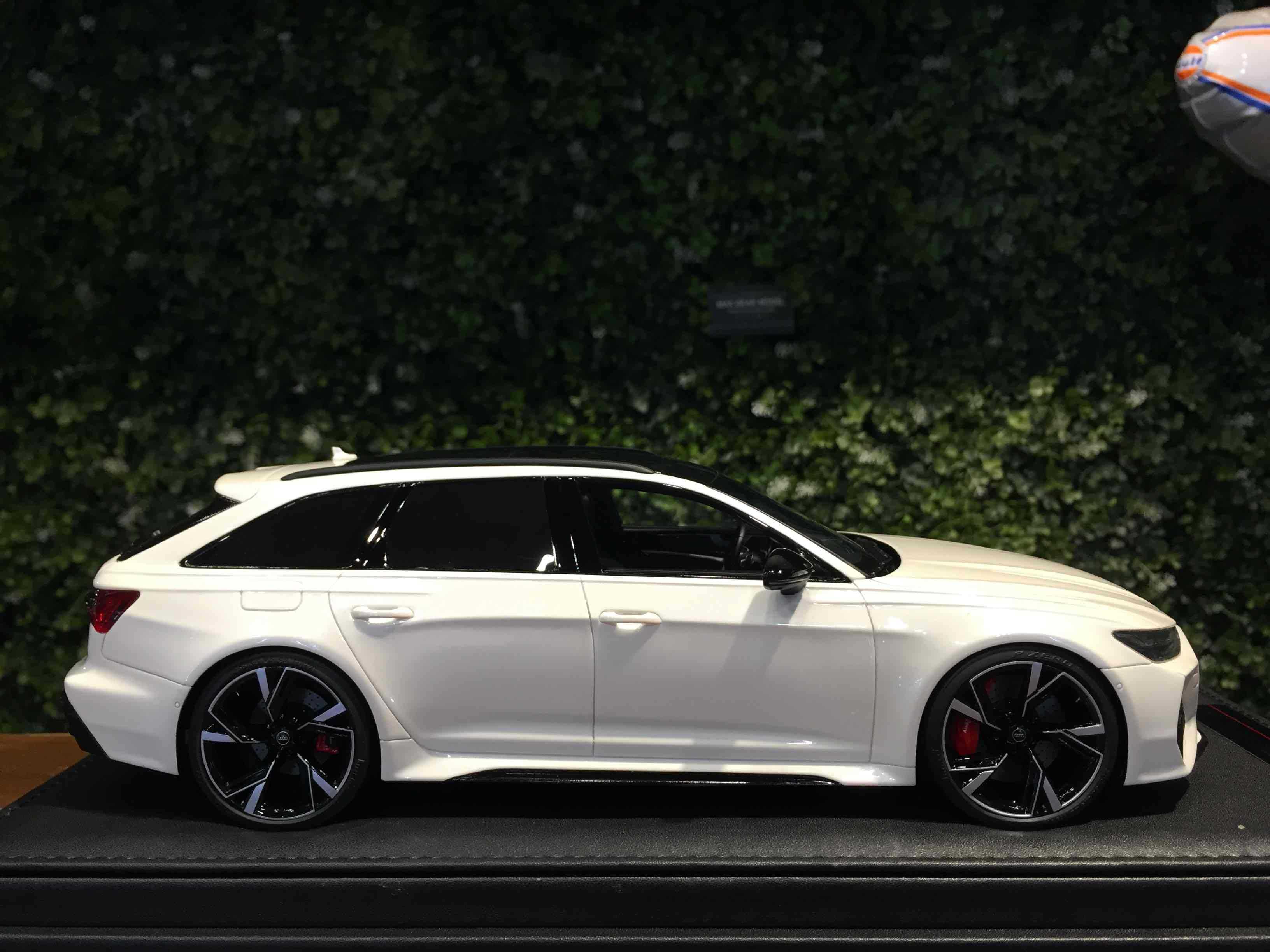 1/18 Motorhelix Audi RS6 Avant (C8) Pearl White【MGM】