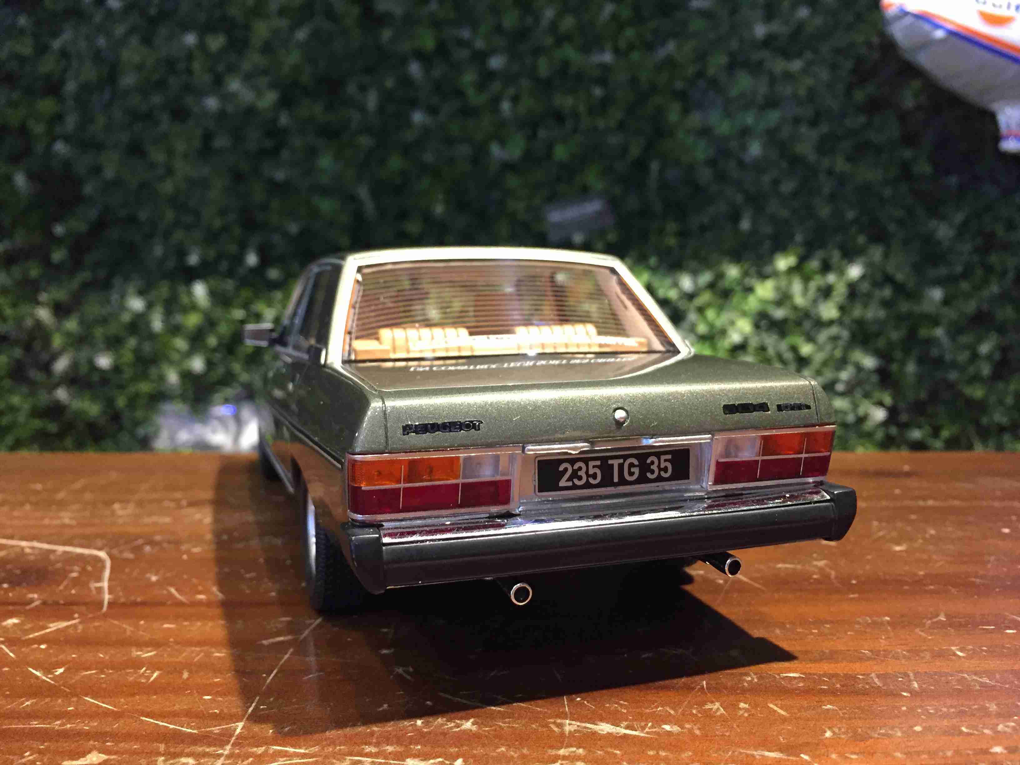 1/18 Otto Peugeot 604 GTI Gris Fumee Metal OT887【MGM】