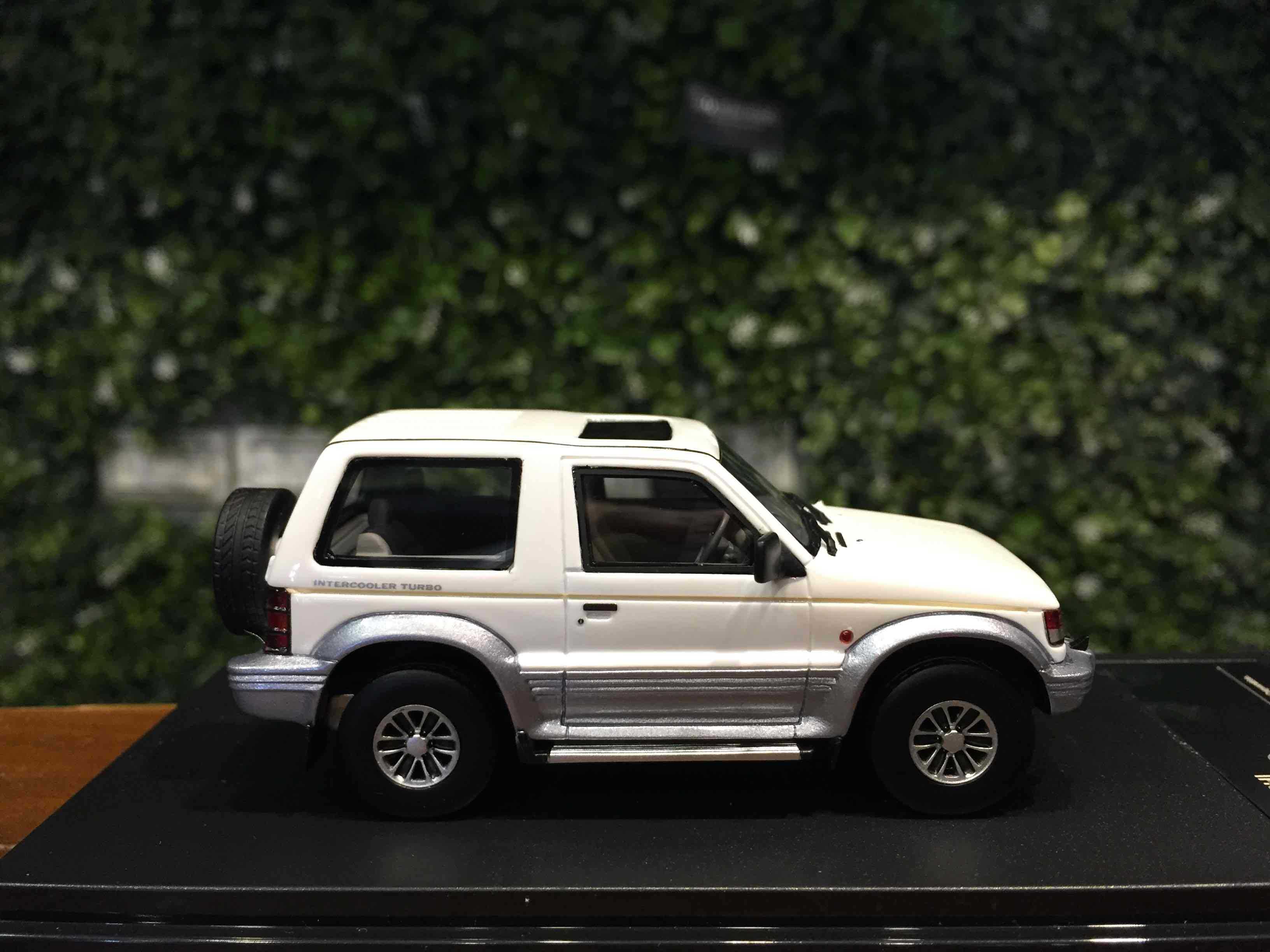 1/43 Hi-Story Mitsubishi Pajero Wide XR-II 1991 HS446WH【MGM】