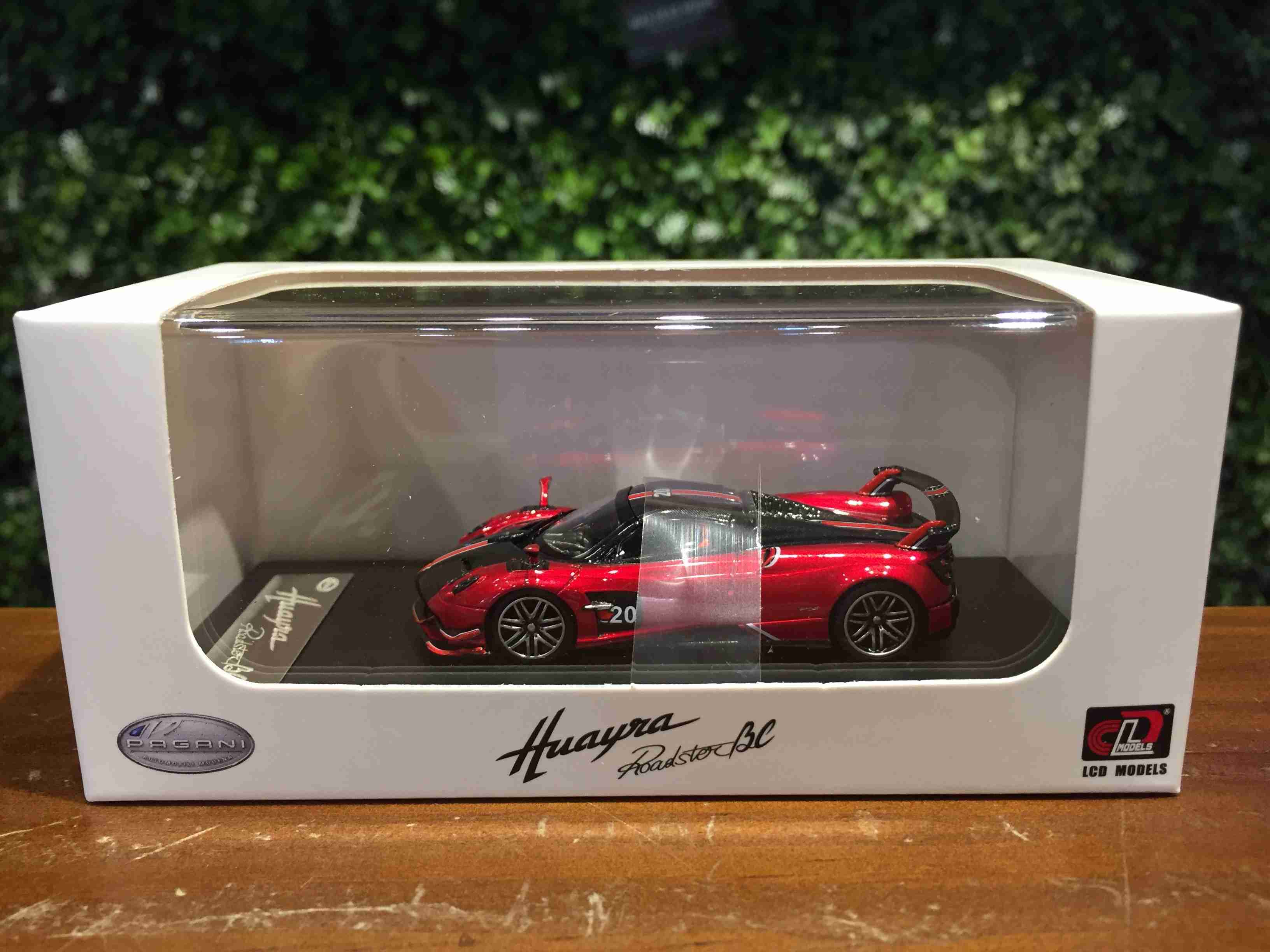 1/64 LCD Models Pagani Huayra Roadster BC LCD64011RE【MGM】