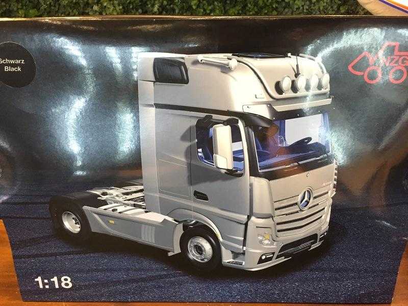 1/18 NZG Mercedes-Benz Actros 2 GigaSpace 4x2【MGM】