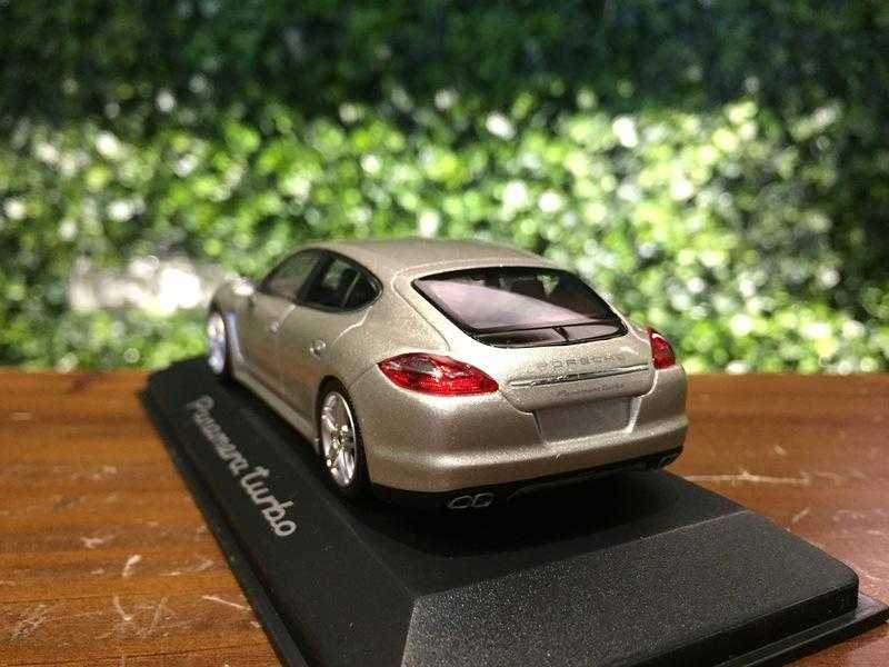 1/43 Minichamps Porsche Panamera Turbo Silver【MGM】