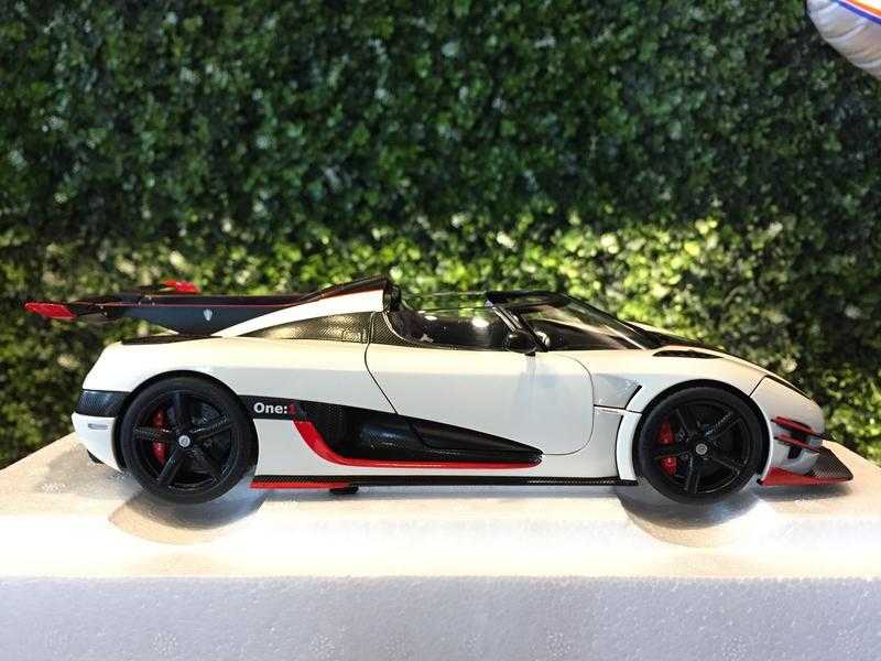 1/18 AUTOart Koenigsegg One 1 Pebble White 79016【MGM】