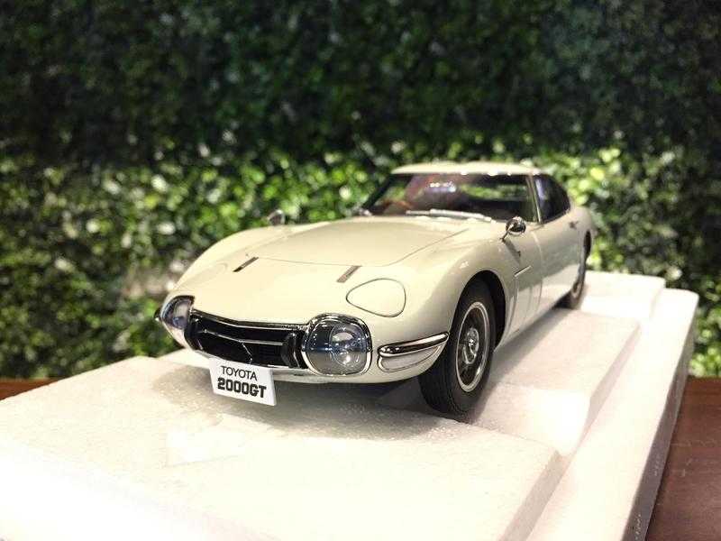 1/18 AUTOart Toyota 2000GT White 78753【MGM】