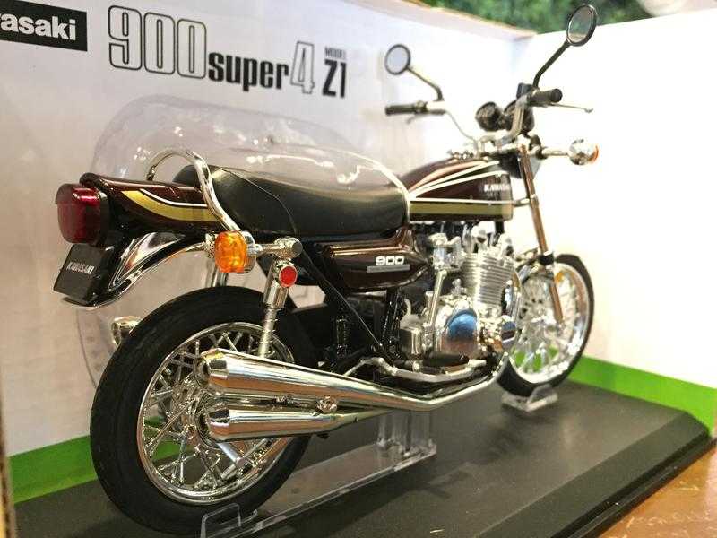 1/12 Aoshima Kawasaki 900 Super4 (Z1) Maroon 104606【MGM】