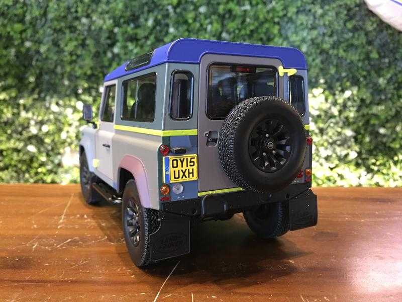 1/18 Almost Real LandRover Defender 90 PaulSmith 810214【MGM】