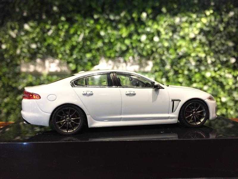 1/43 IXO Jaguar XFR White 50JDCAXFRW【MGM】