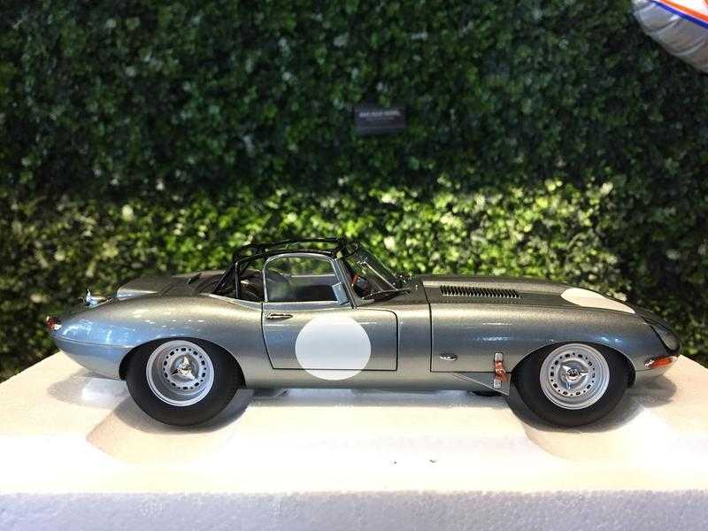 1/18 AUTOart Jaguar E-Type LightWeight Silver 73646【MGM】