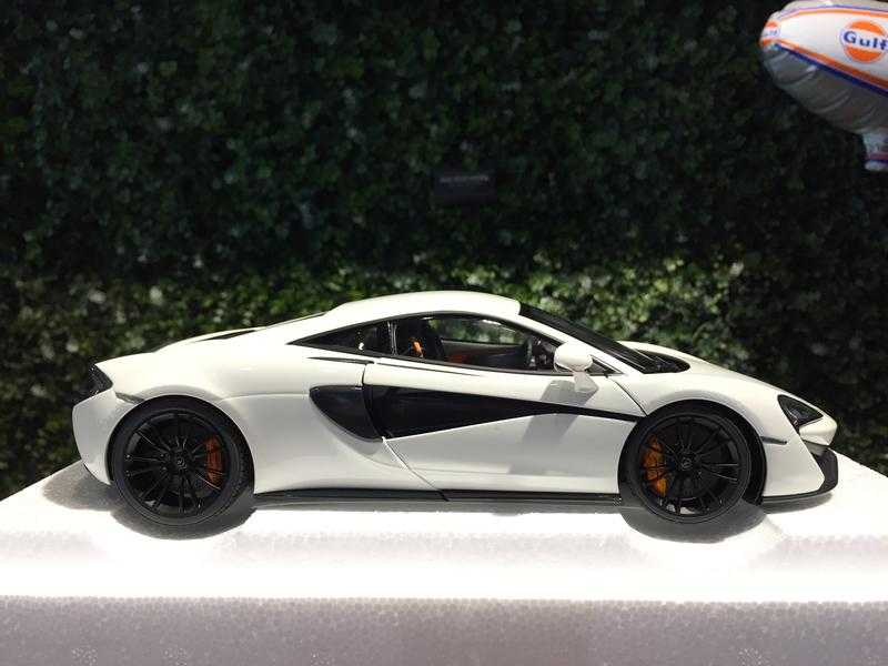 1/18 AUTOart McLaren 570S White 76041【MGM】