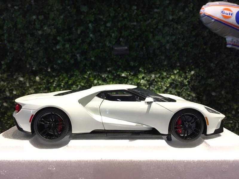 1/18 AUTOart Ford GT 2017 White 72941【MGM】