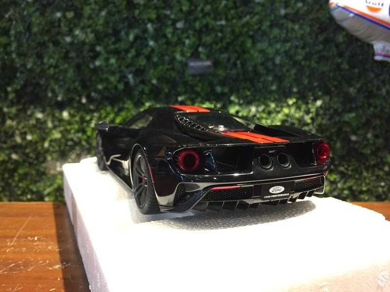 1/18 AUTOart Ford GT 2017 Black Red Stripe 72945【MGM】