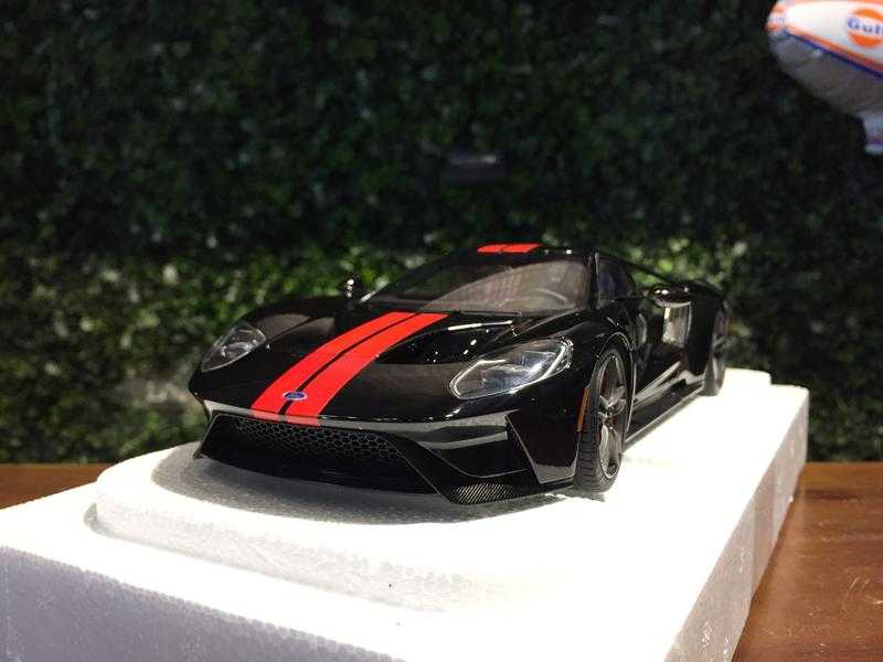 1/18 AUTOart Ford GT 2017 Black Red Stripe 72945【MGM】