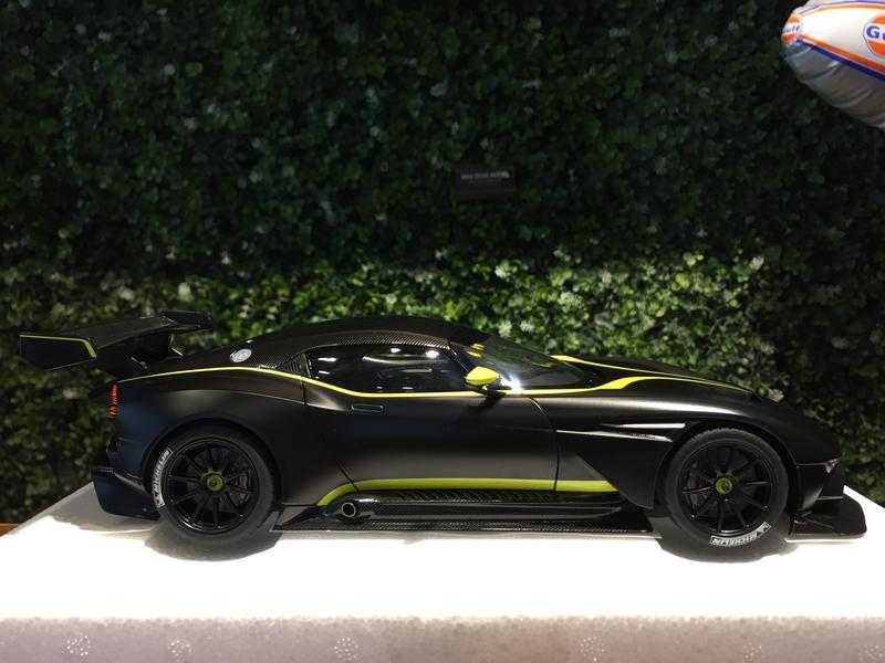 1/18 AUTOart Aston Martin Vulcan Matt Black 70262【MGM】