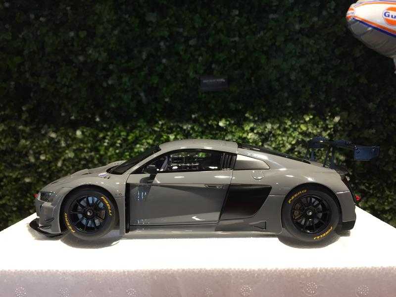 1/18 AUTOart Audi R8 LMS Nardo Grey 81801【MGM】