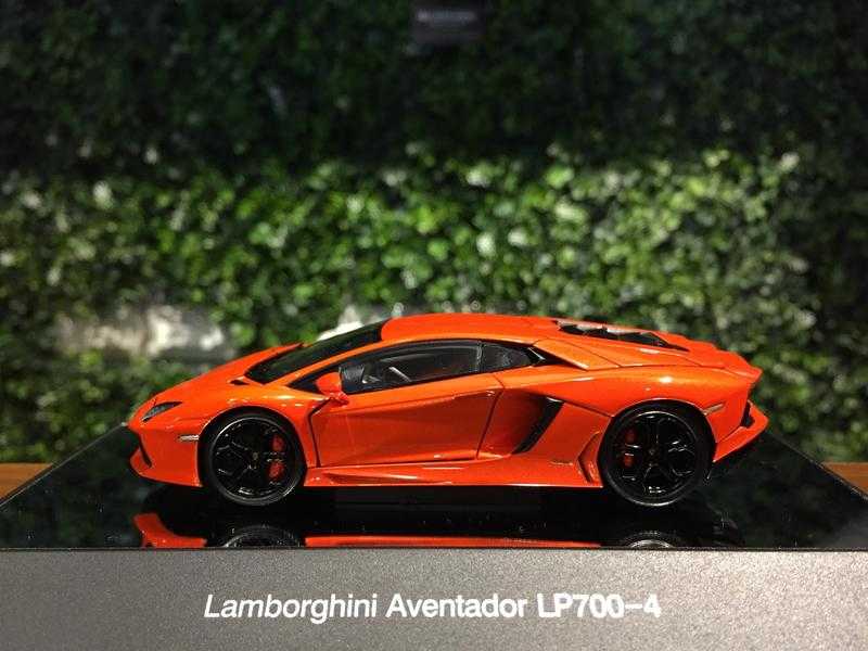 1/43 AUTOart Lamborghini Aventador LP700-4 2011 54647【MGM】