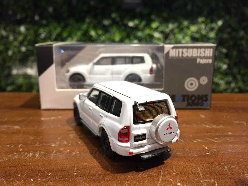 1/64 BM Creations Mitsubishi Pajero 3rd White 64B0039【MGM】