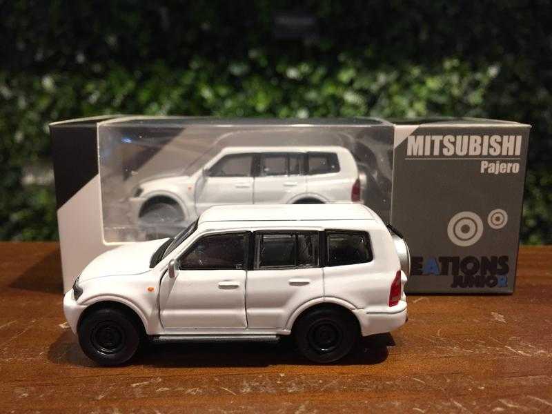 1/64 BM Creations Mitsubishi Pajero 3rd White 64B0039【MGM】