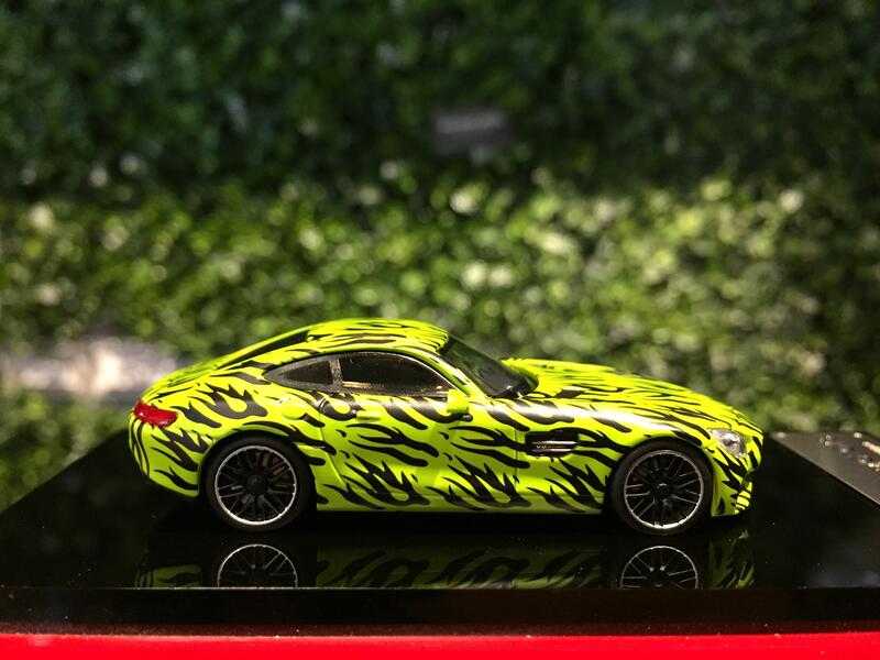 1/64 ScaleMini Mercedes-AMG GTS Neon Yellow SM64200302【MGM】