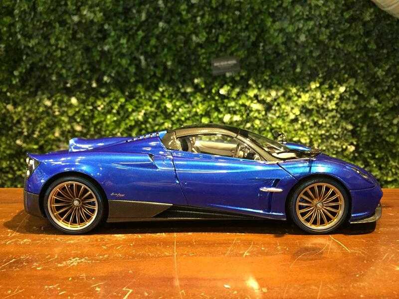 1/18 LCD Models Pagani Huayra Roadster Blue LCD18002BL【MGM】
