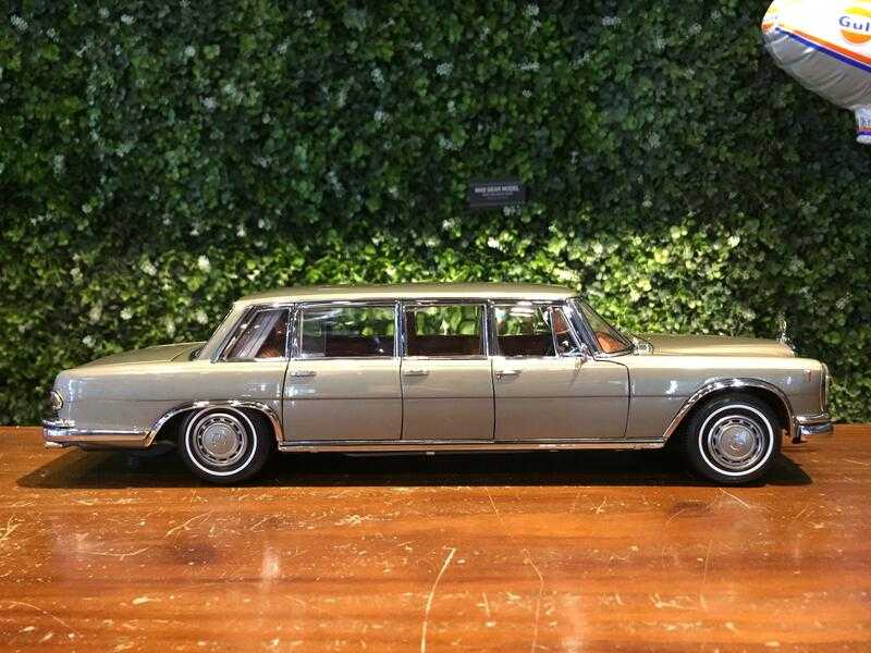 1/18 CMC Mercedes-Benz 600 Pullman (W100) Sunroof M204【MGM】