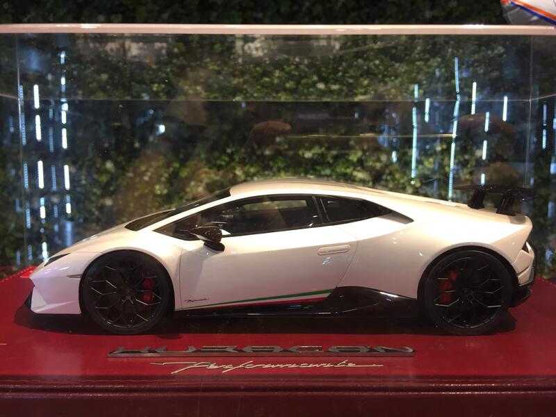 1/18 MakeUp Lamborghini Huracan Performante EML008B【MGM】