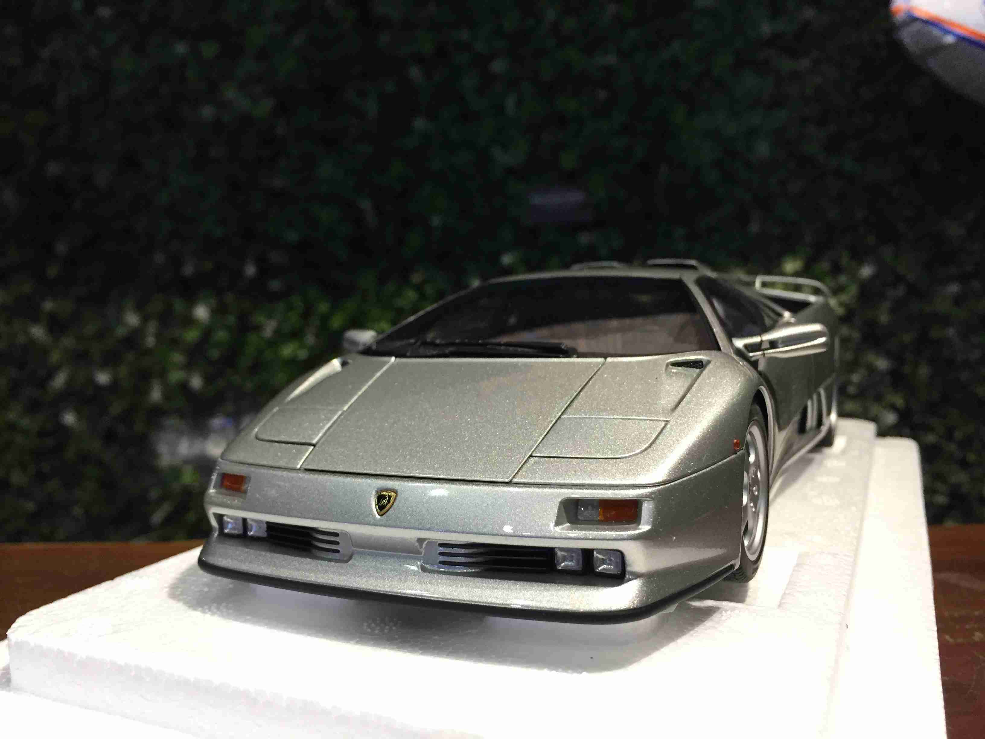 1/18 AUTOart Lamborghini Diablo SE30 Jota Silver 79143【MGM】