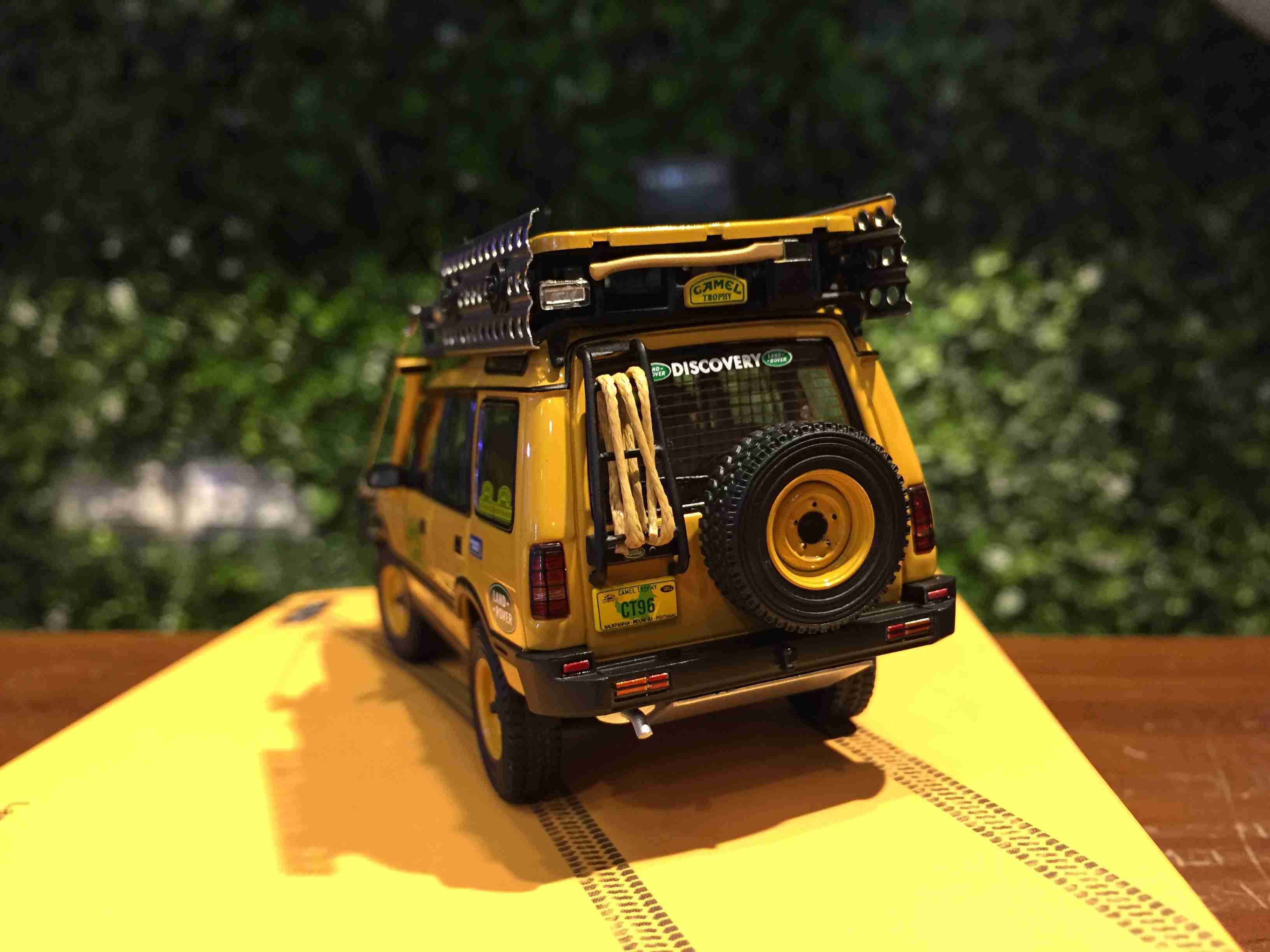 1/43 Almost Real LandRover Discovery CamelTrophy 410410【MGM】