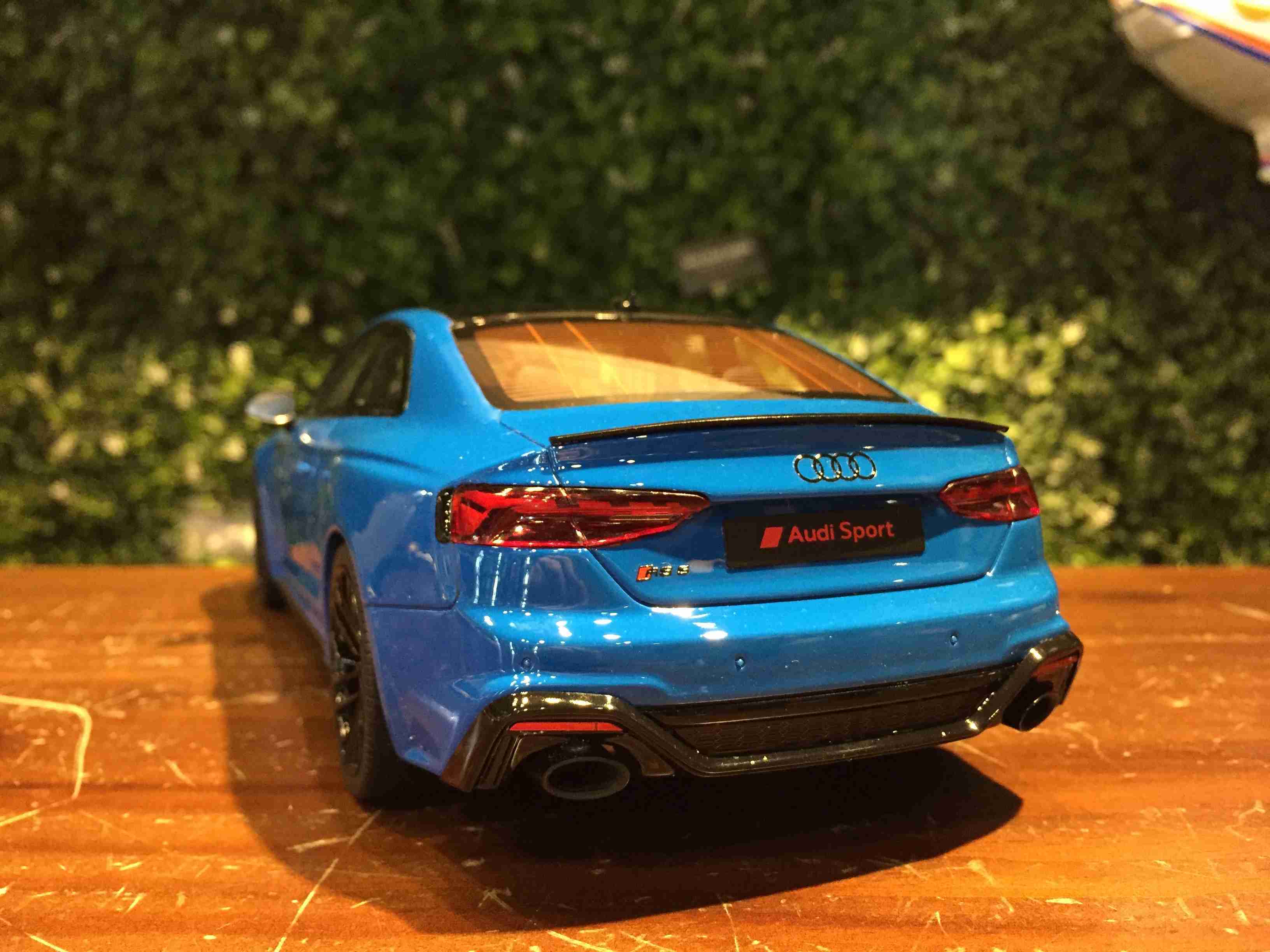 1/18 GT Spirit Audi RS5 Coupe Blue GT311【MGM】