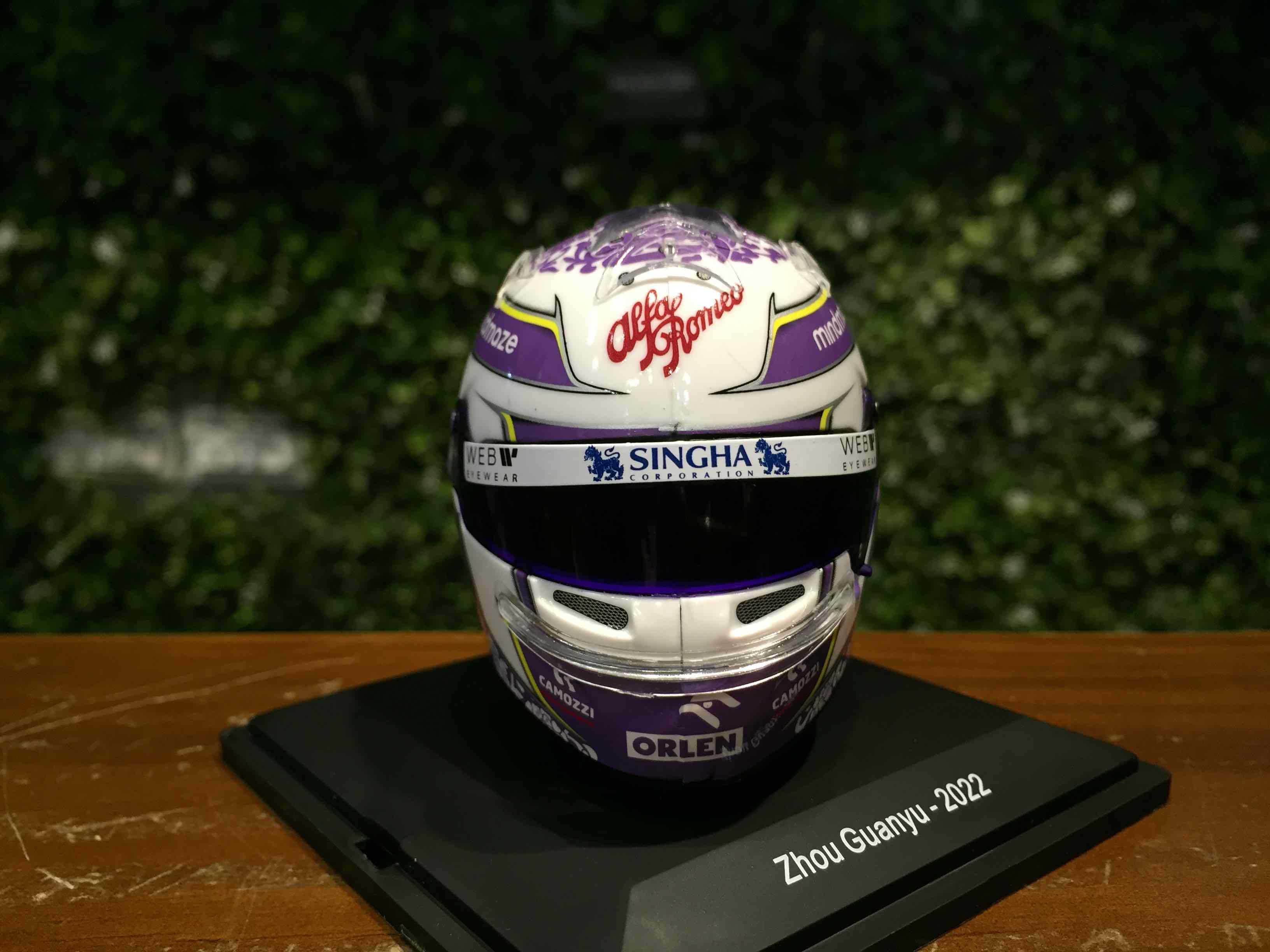 1/5 Spark Alfa Romeo C42 Zhou GuanYu Helmet 2022 5HF079【MGM】