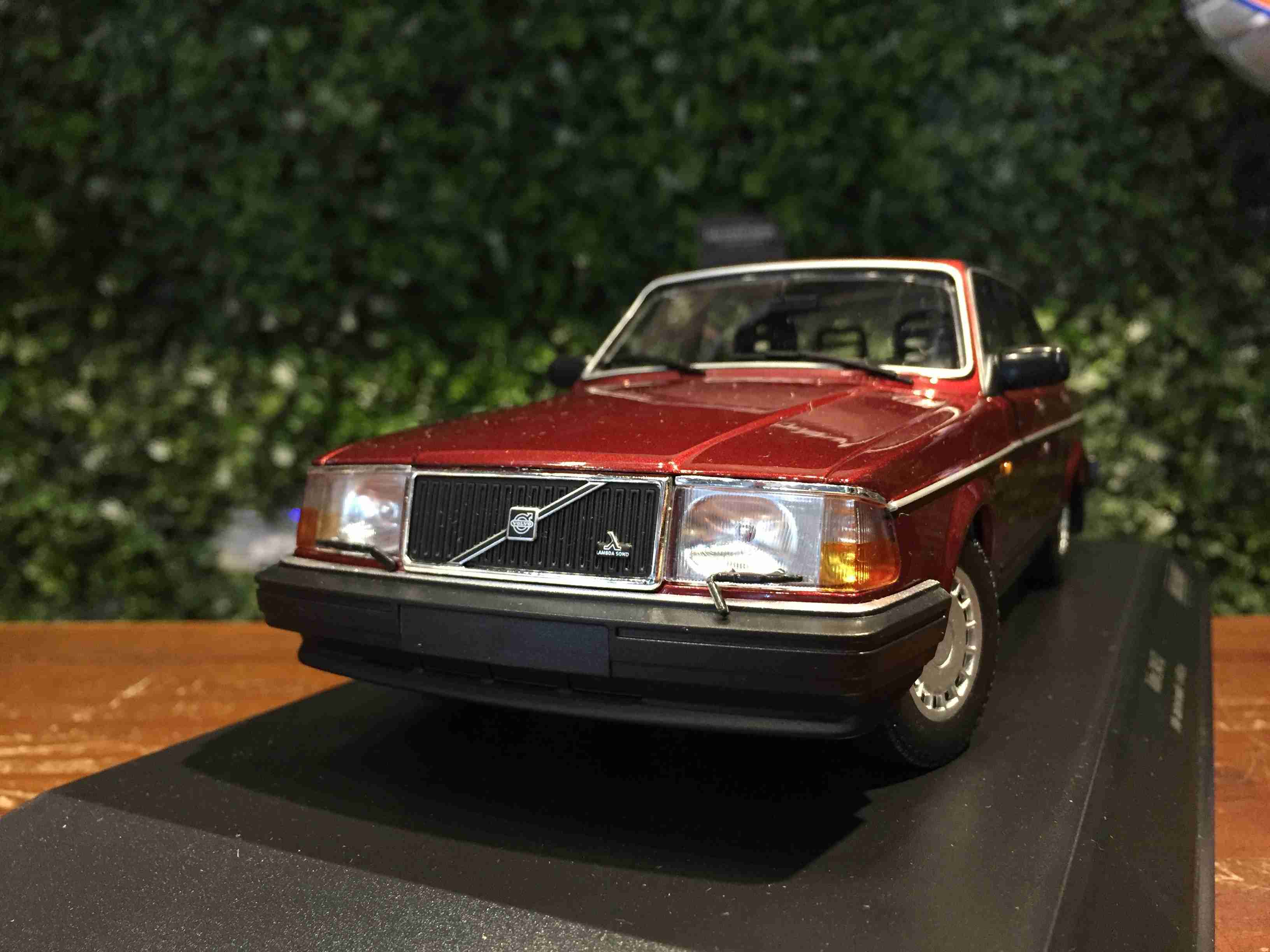 1/18 Minichamps Volvo 240 GL 1986 Dark Red 155171406【MGM】