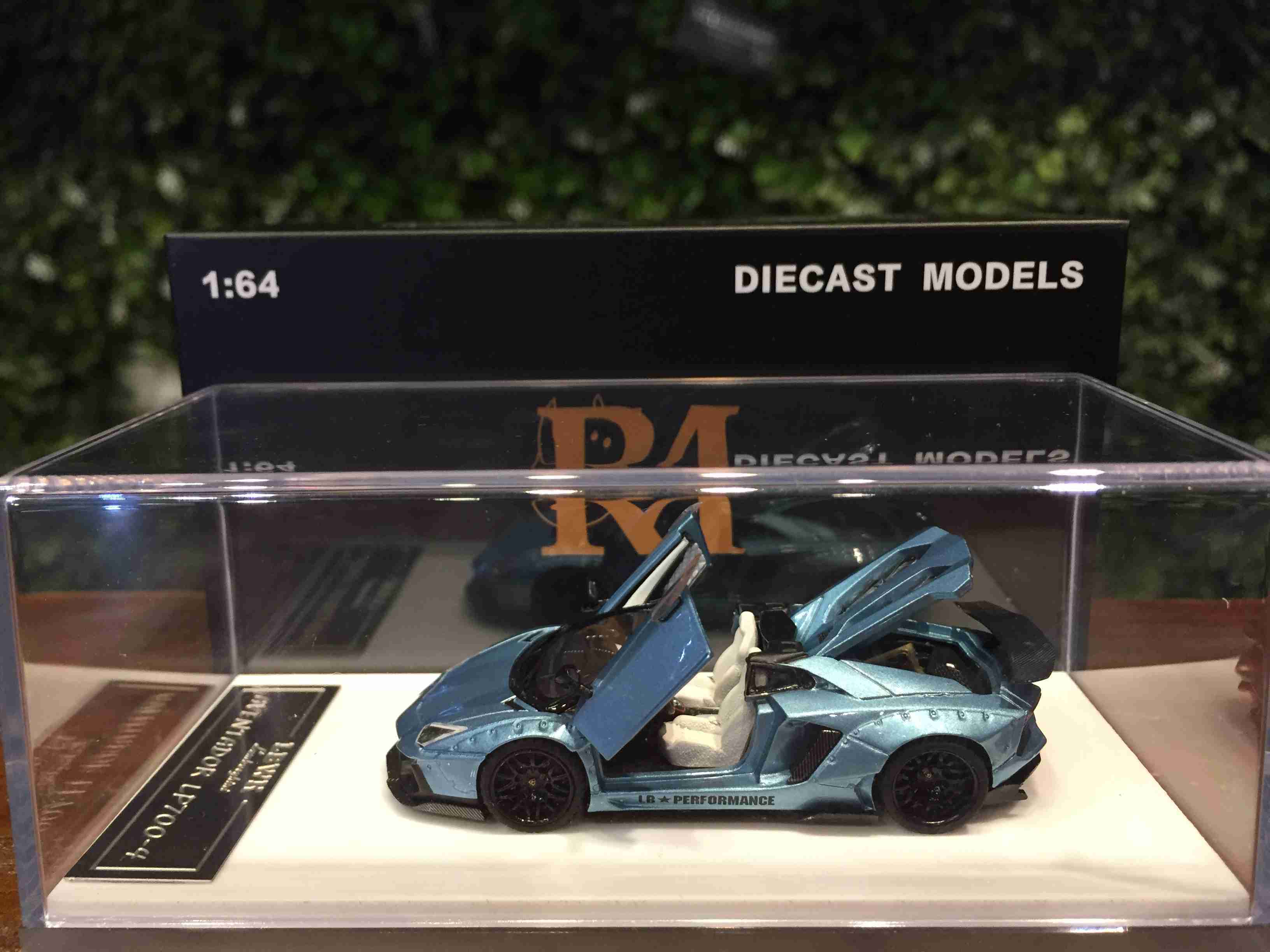 1/64 TPC LBWK Lamborghini Aventador Roadster Ice Blue/BK【MGM