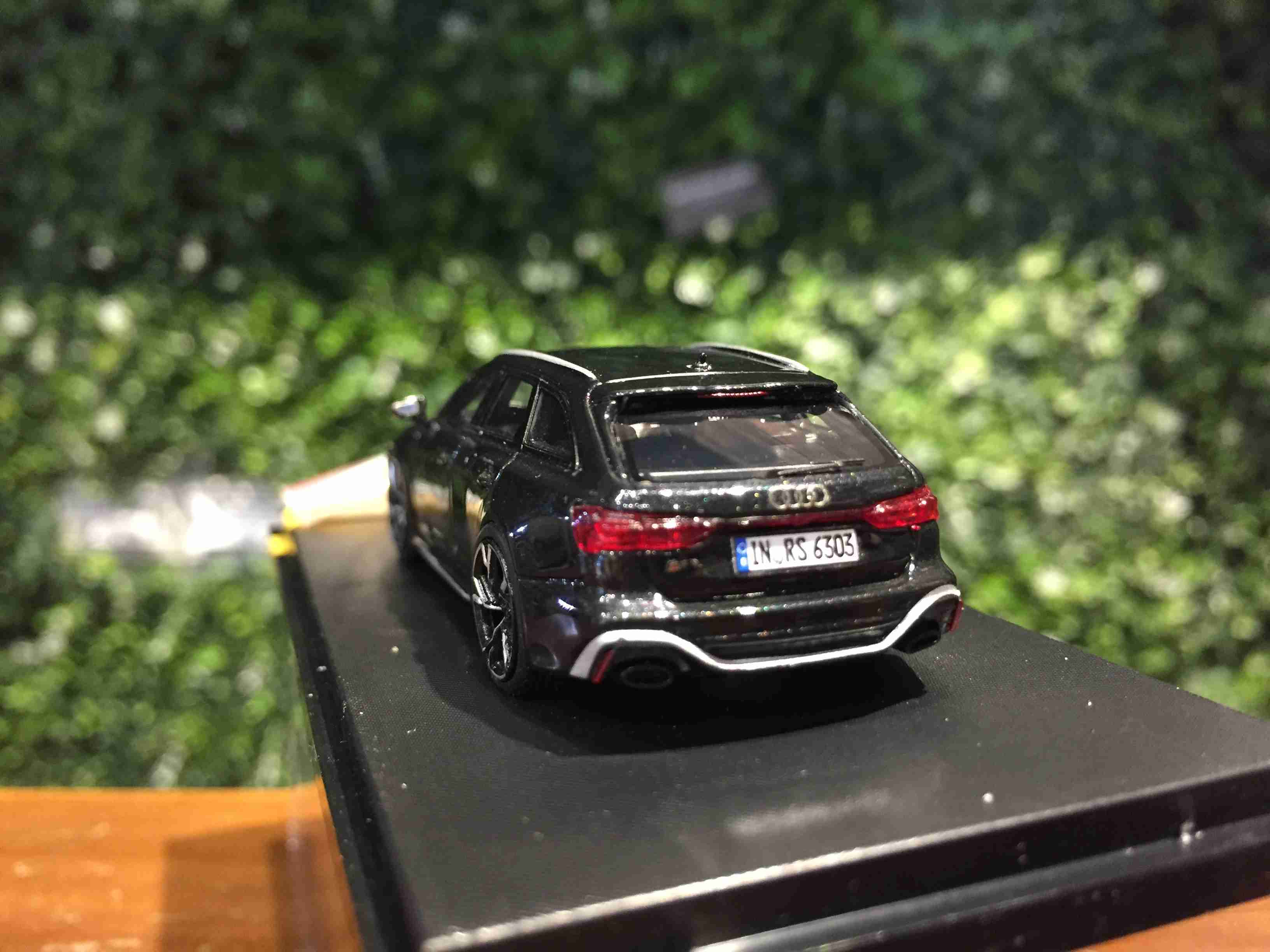 1/64 StanceHunter Audi RS6 Avant (C8) Mythos Black【MGM】