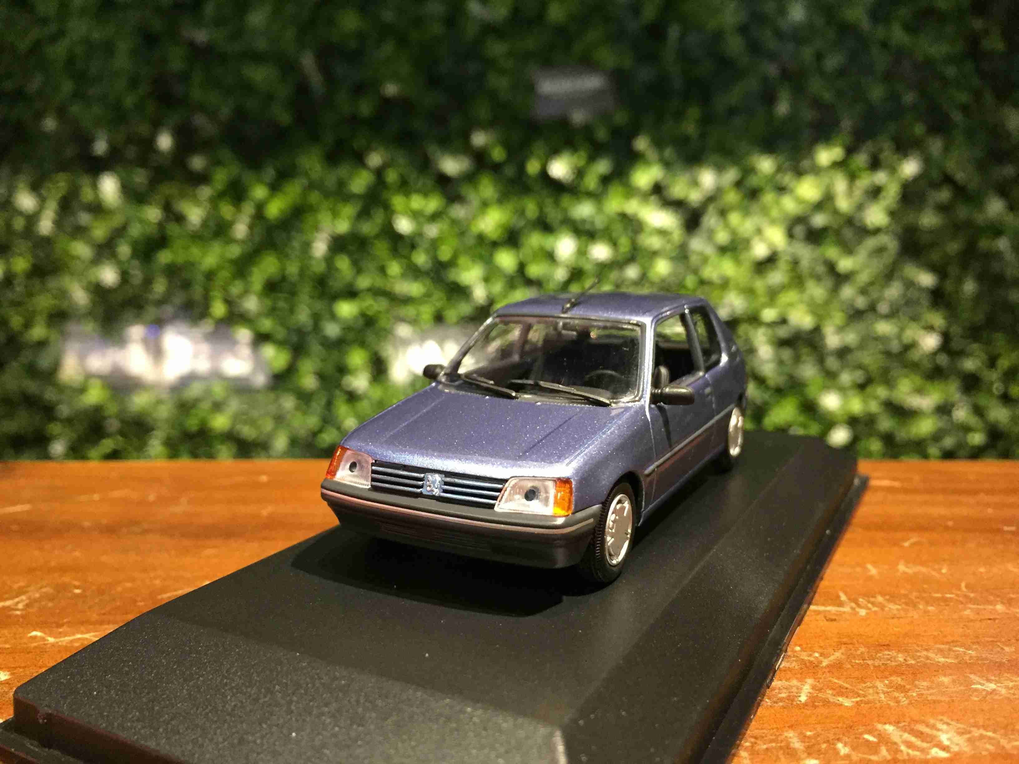 1/43 Minichamps Peugeot 205 1990 Blue 940112370【MGM】