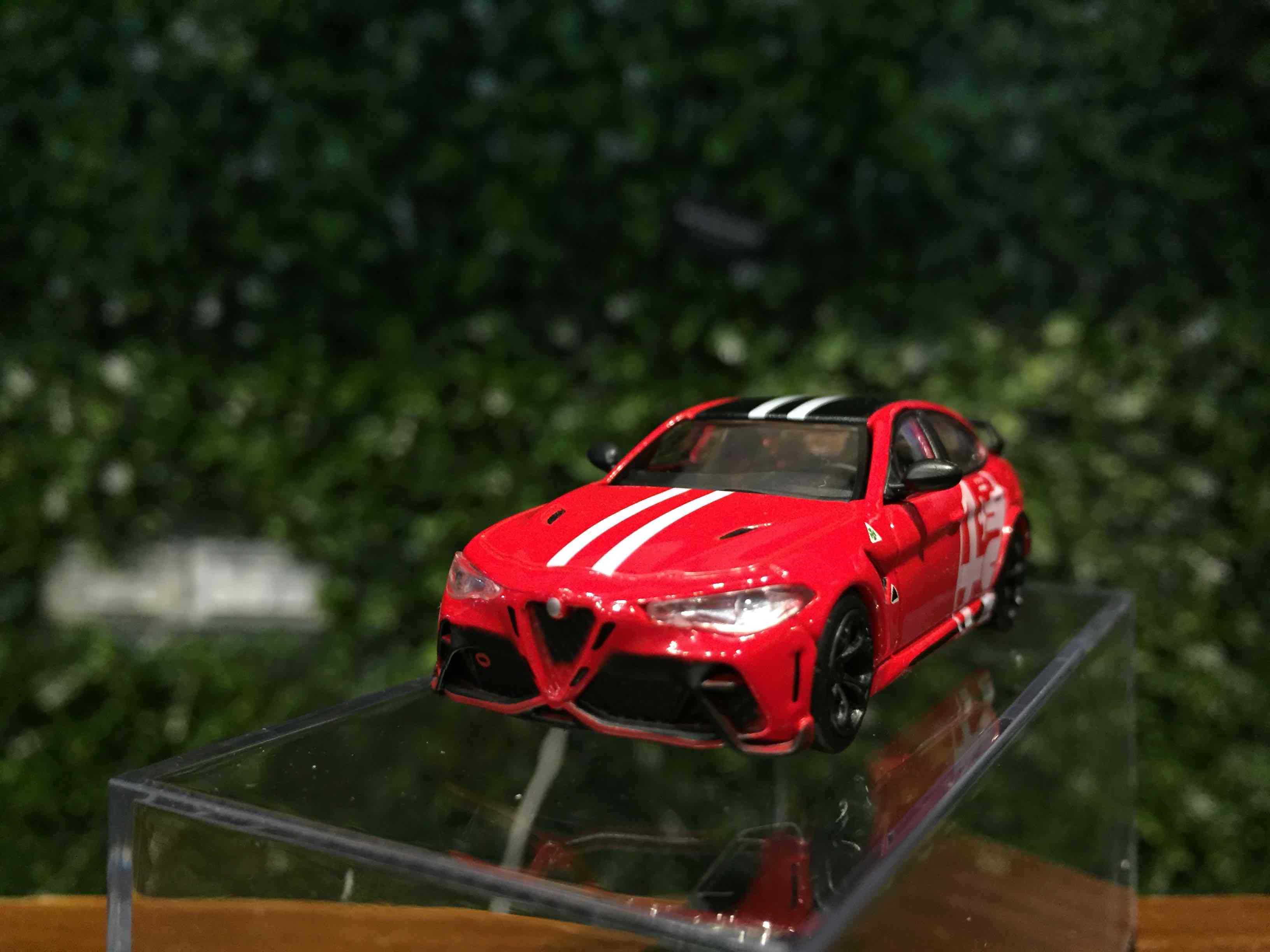 1/64 DCT Alfa Romeo Giulia GTAM Rosso LL01144【MGM】