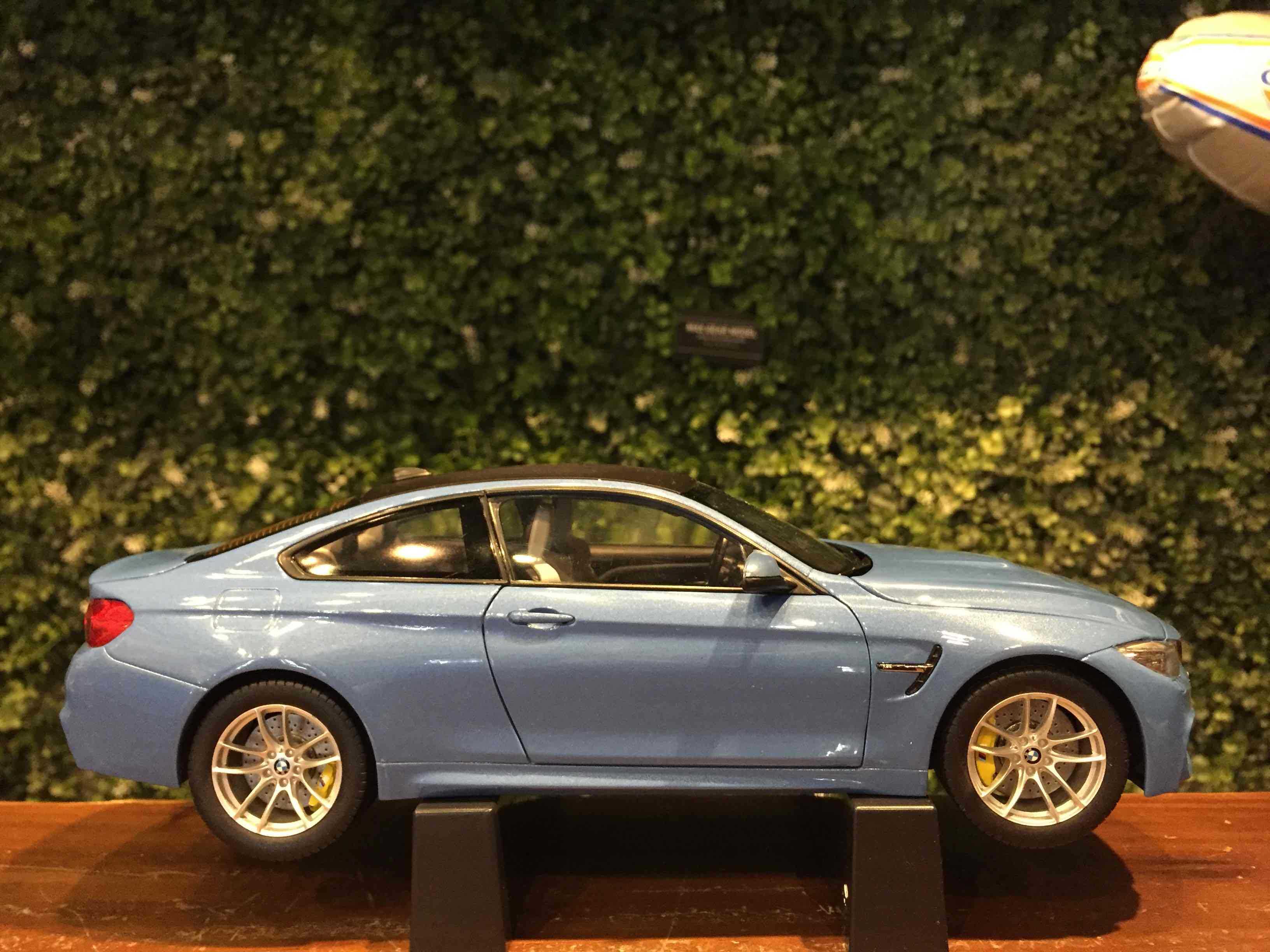 1/18 Paragon BMW M4 (F82) 2014 Blue PA97102【MGM】