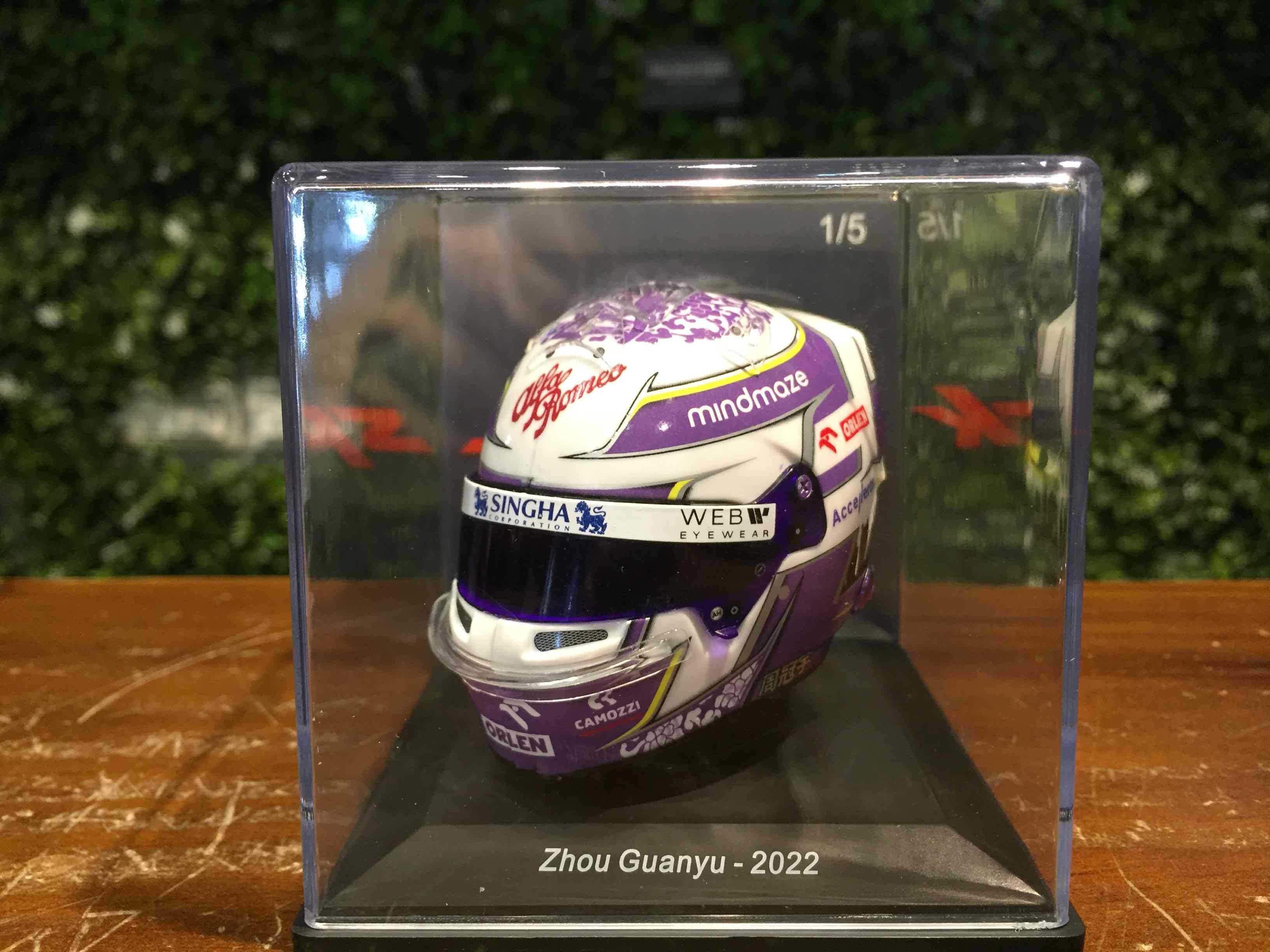 1/5 Spark Alfa Romeo C42 Zhou GuanYu Helmet 2022 5HF079【MGM】