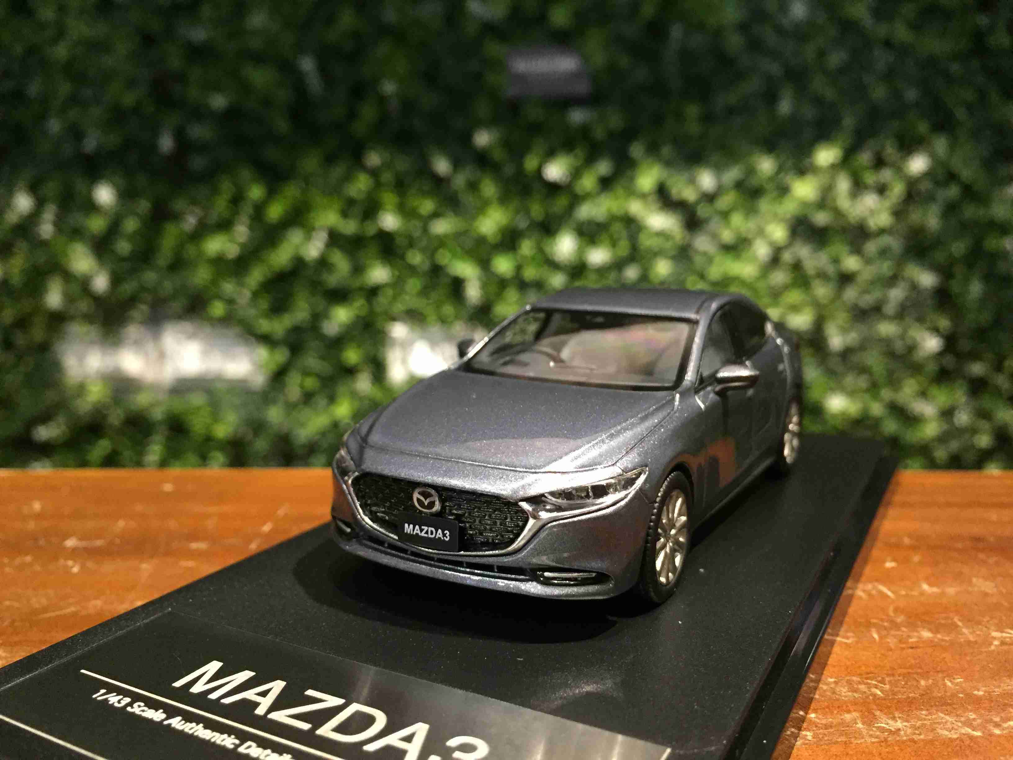 1/43 Hi-Story Mazda 3 Sedan 2019 Machine Gray HS259MG【MGM】