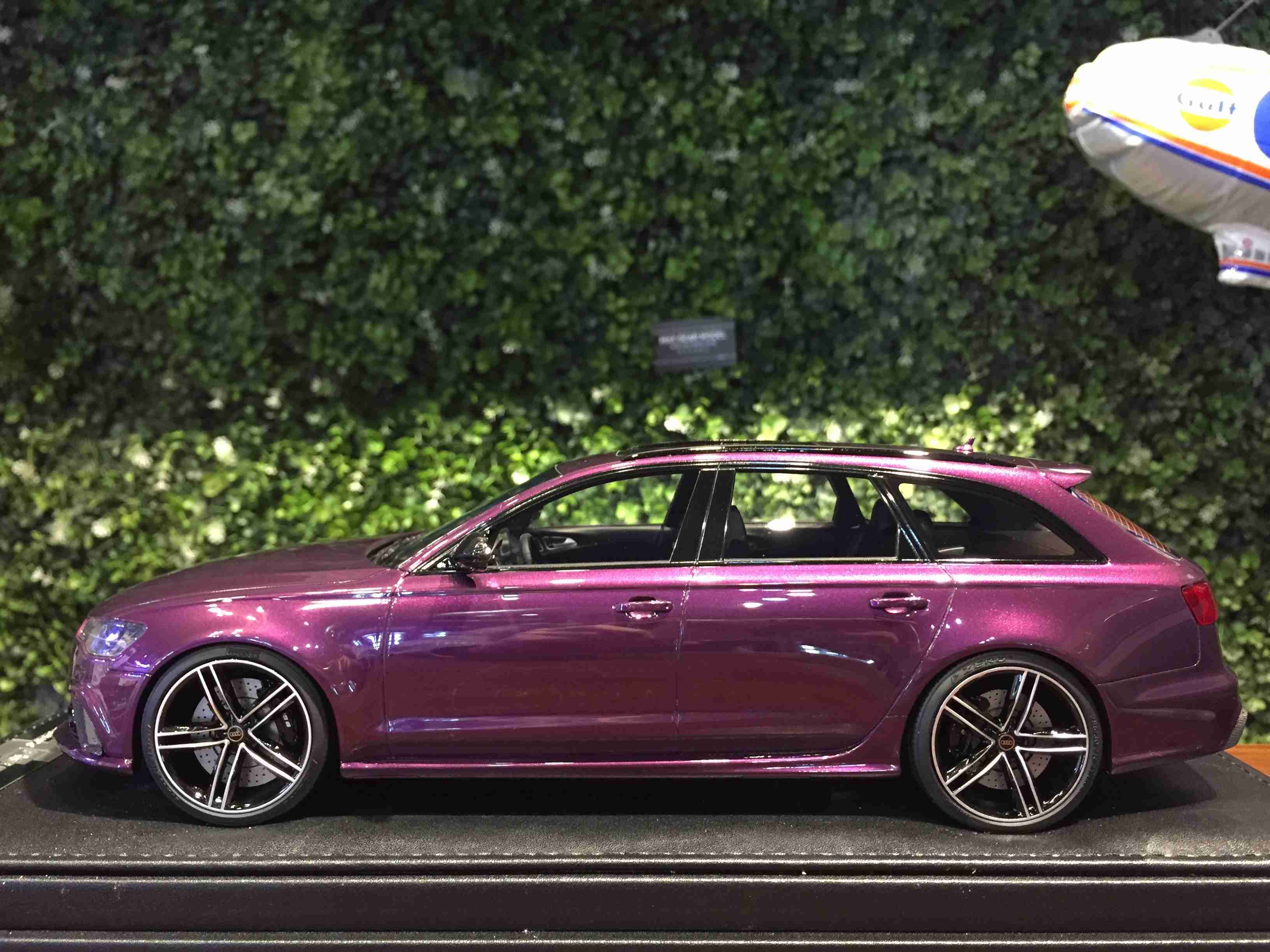 1/18 Motorhelix Audi RS6 Avant (C7) 2015 Purple MH012MP【MGM