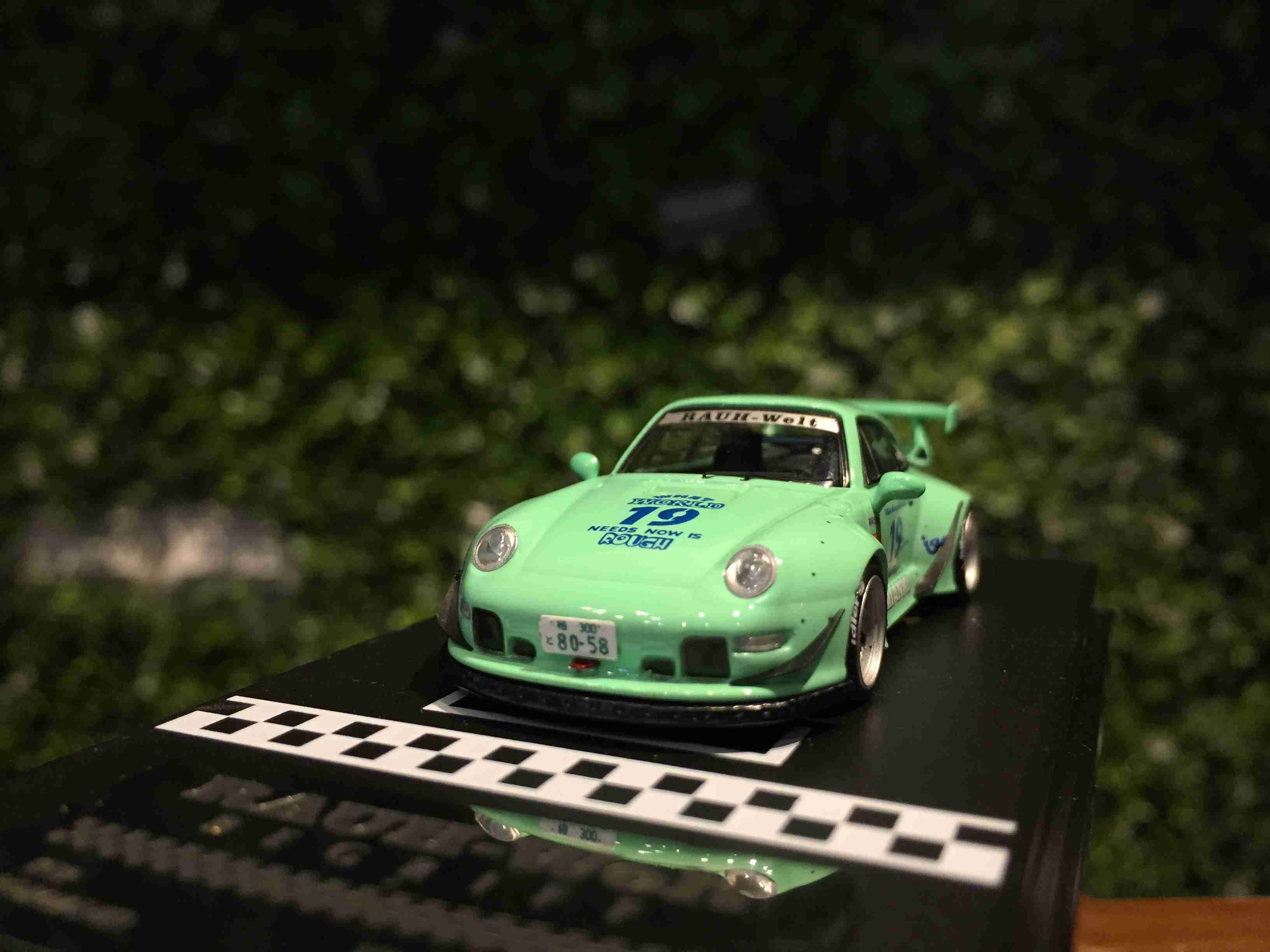 1/64 RWB RWB Porsche 911 (993) Idlers Lomianki #19 附人偶【MGM】