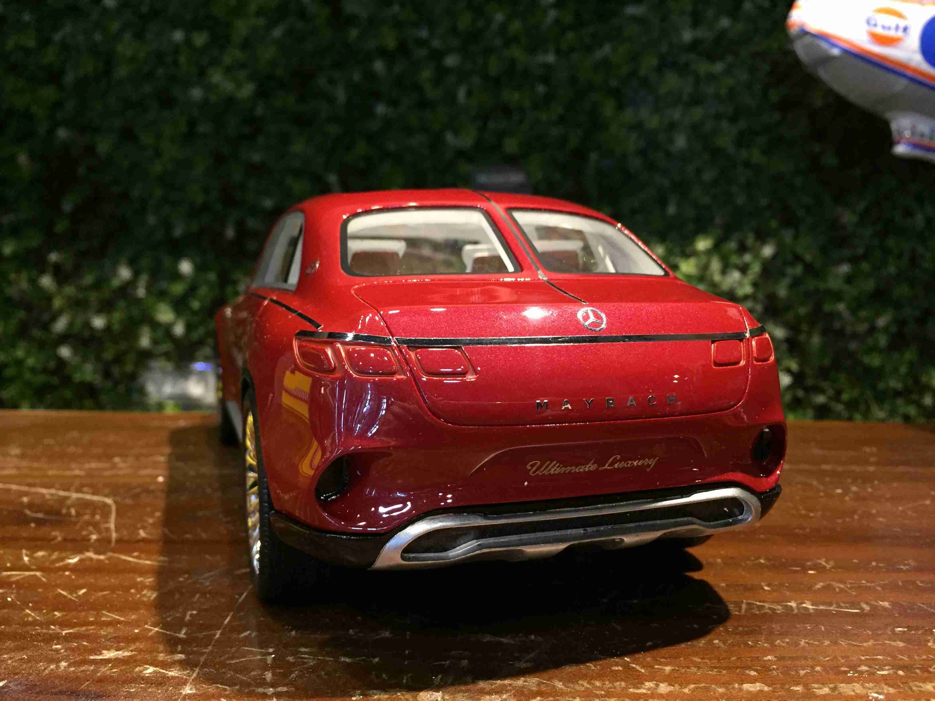 1/18 Schuco Mercedes-Maybach Vision Ultimate 450018400【MGM】