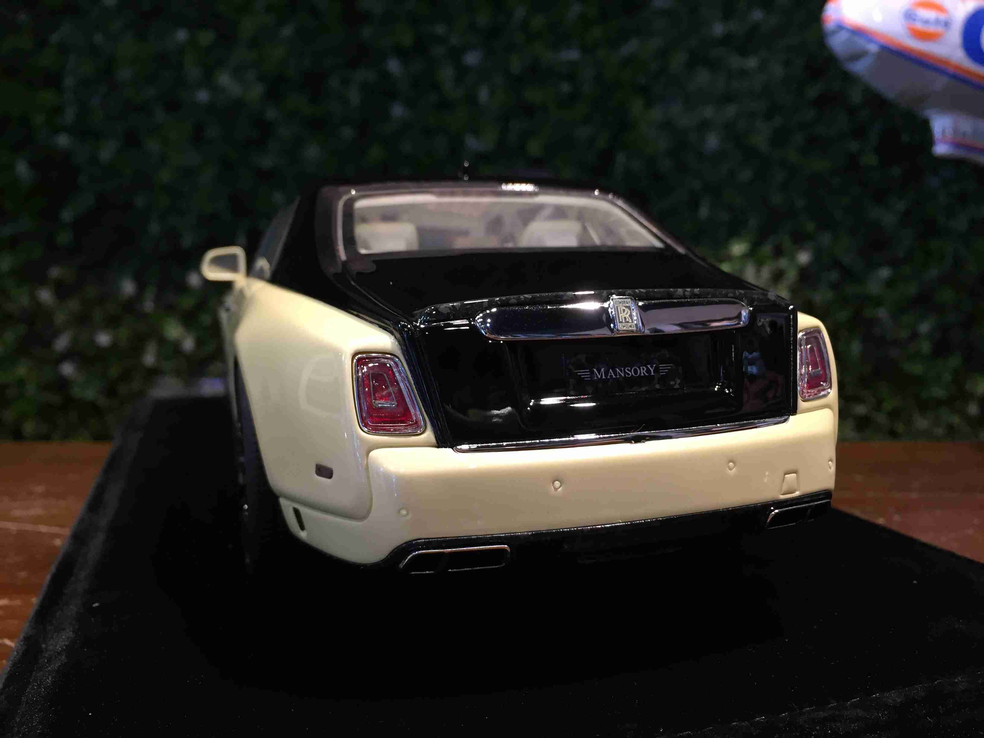 1/18 Mansory Rolls-Royce Phantom VIII M18PVIIIBB【MGM】