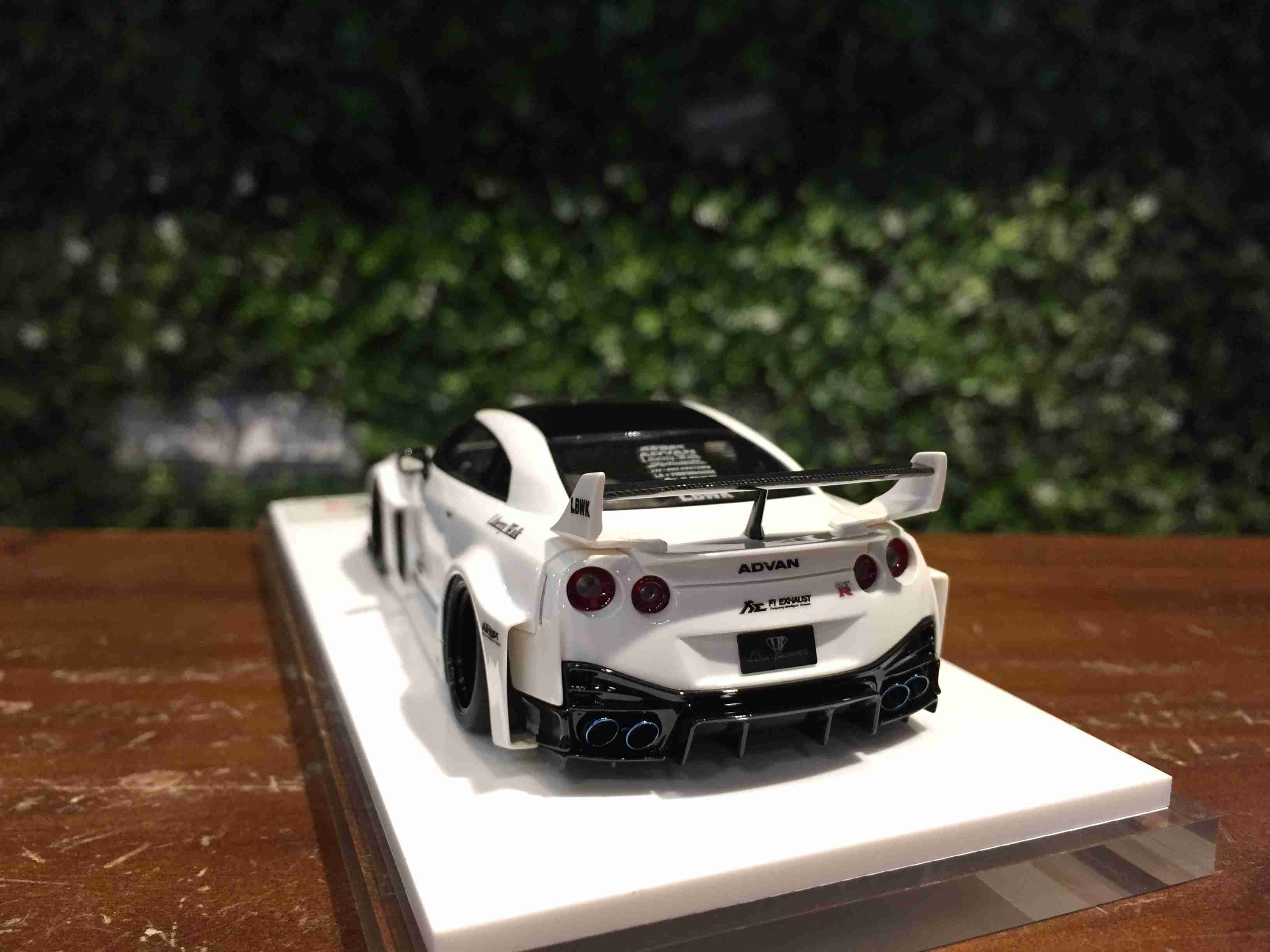 1/43 MakeUp LB-Silhouette Works GT 35GT-RR R35 LB012B【MGM】