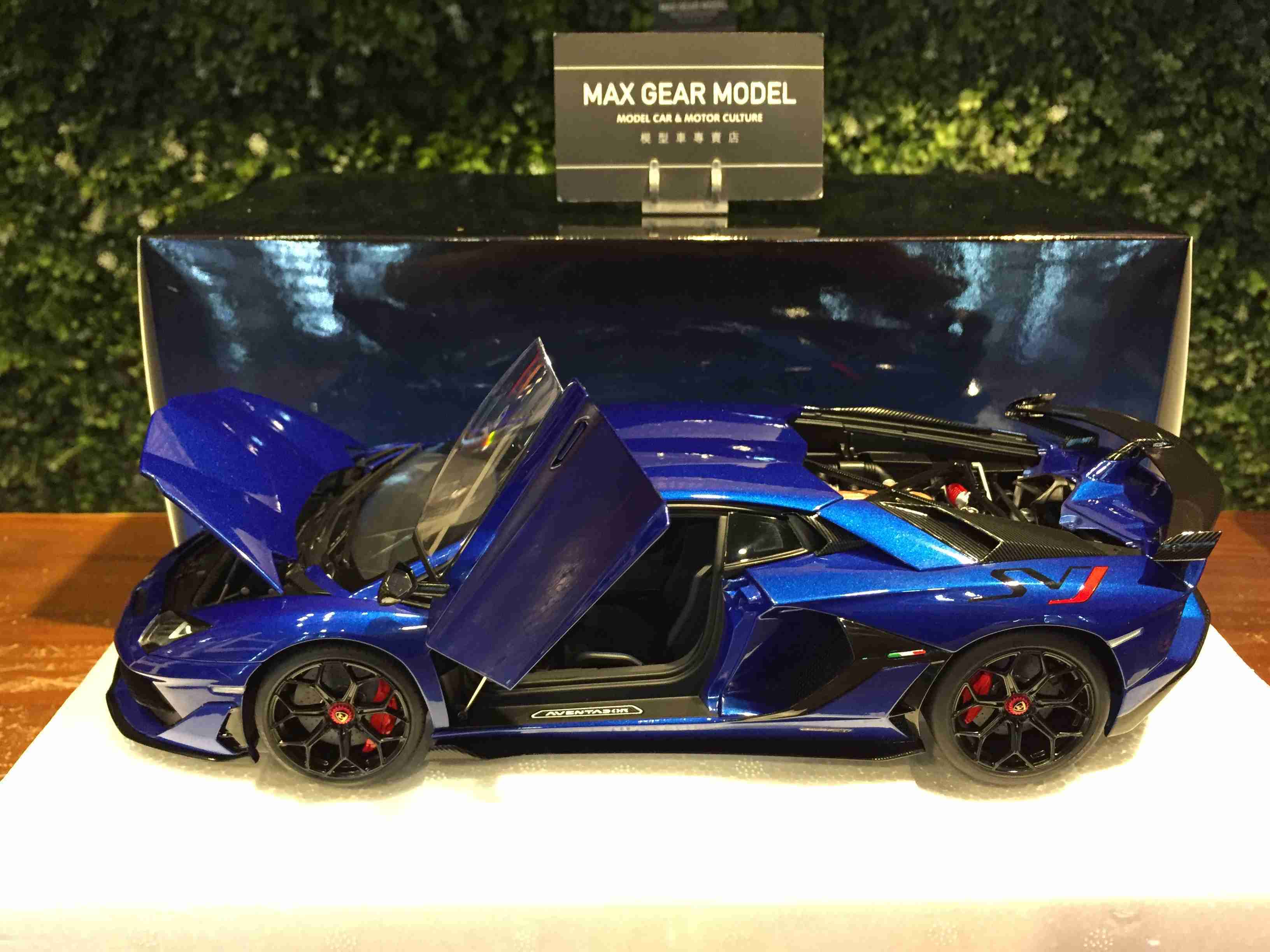 1/18 AUTOart Lamborghini Aventador SVJ Blue 79174【MGM】