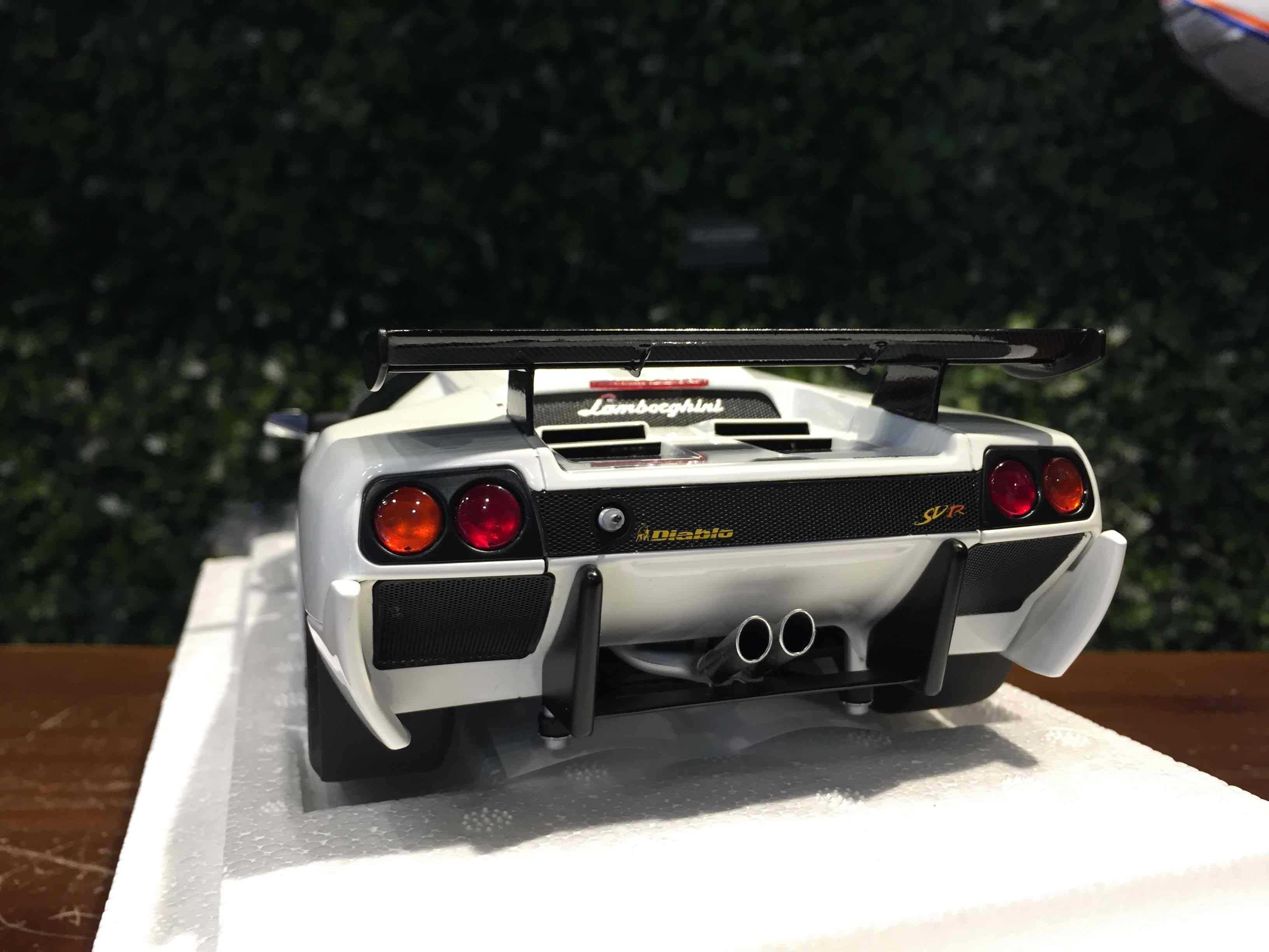 1/18 AUTOart Lamborghini Diablo SV-R Impact White 79149【MGM】