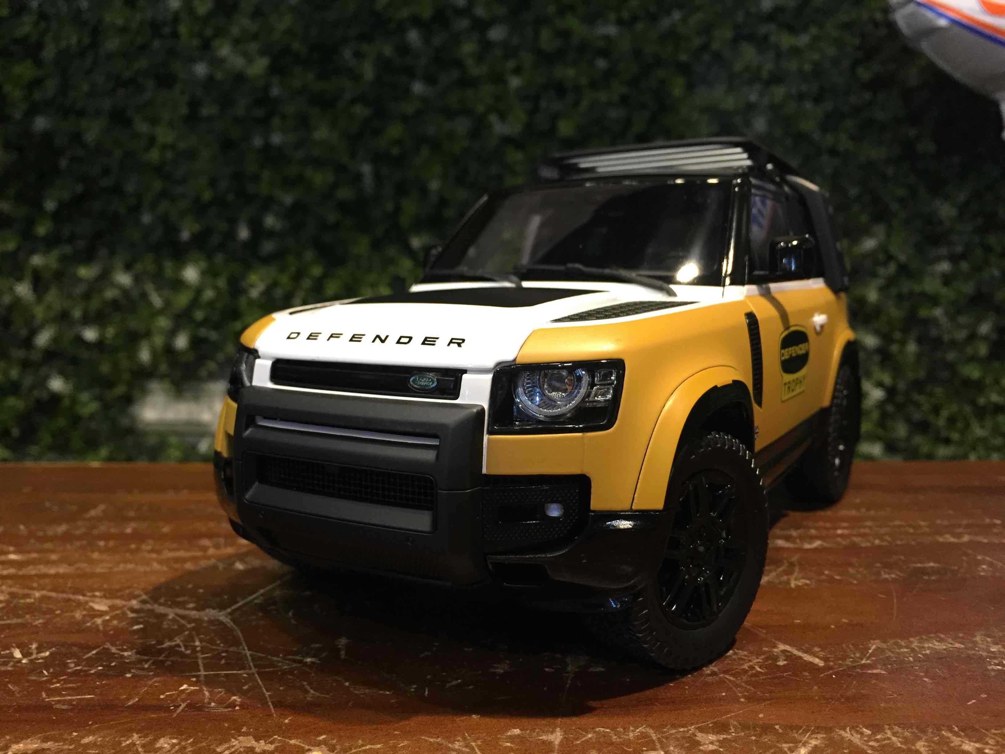 1/18 Almost Real Land Rover Defender 90 Trophy 810710【MGM】