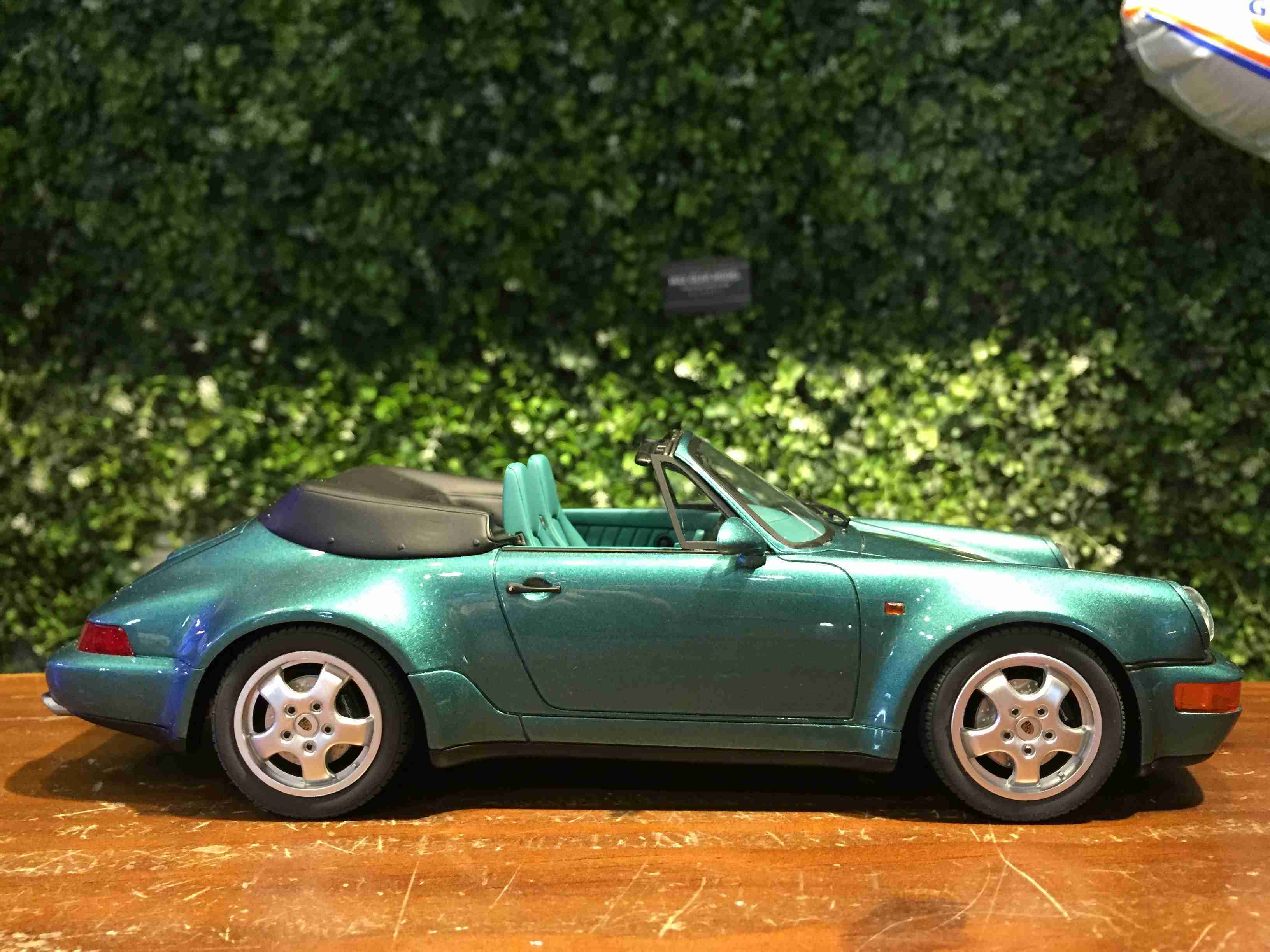 1/18 GT Spirit Porsche 911 964 Convertible Turbo GT294【MGM】